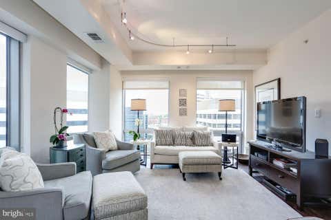 Condo For Rent - 1111 19th Street #1703<br/> ARLINGTON, VA 22209