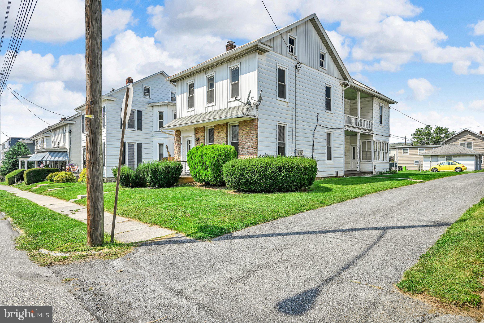 25 W PENN AVENUE