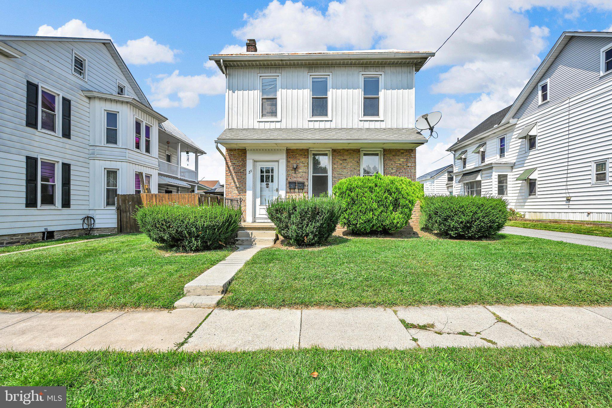 25 W PENN AVENUE