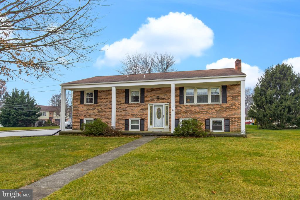 Photo of 834 Martin Avenue, Ephrata, PA 17522 (MLS # PALA2044932)