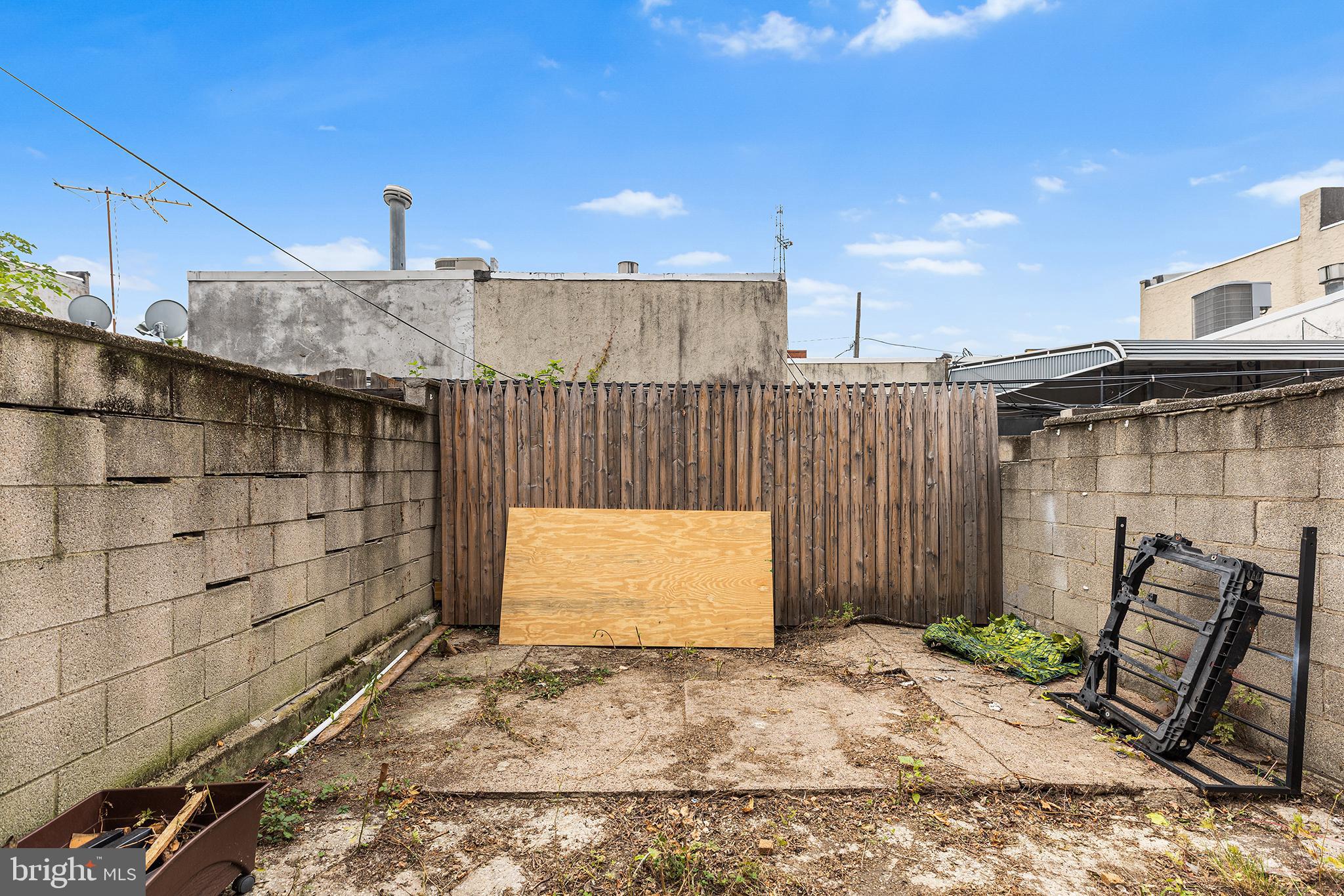 WEST PASSYUNK - Residential