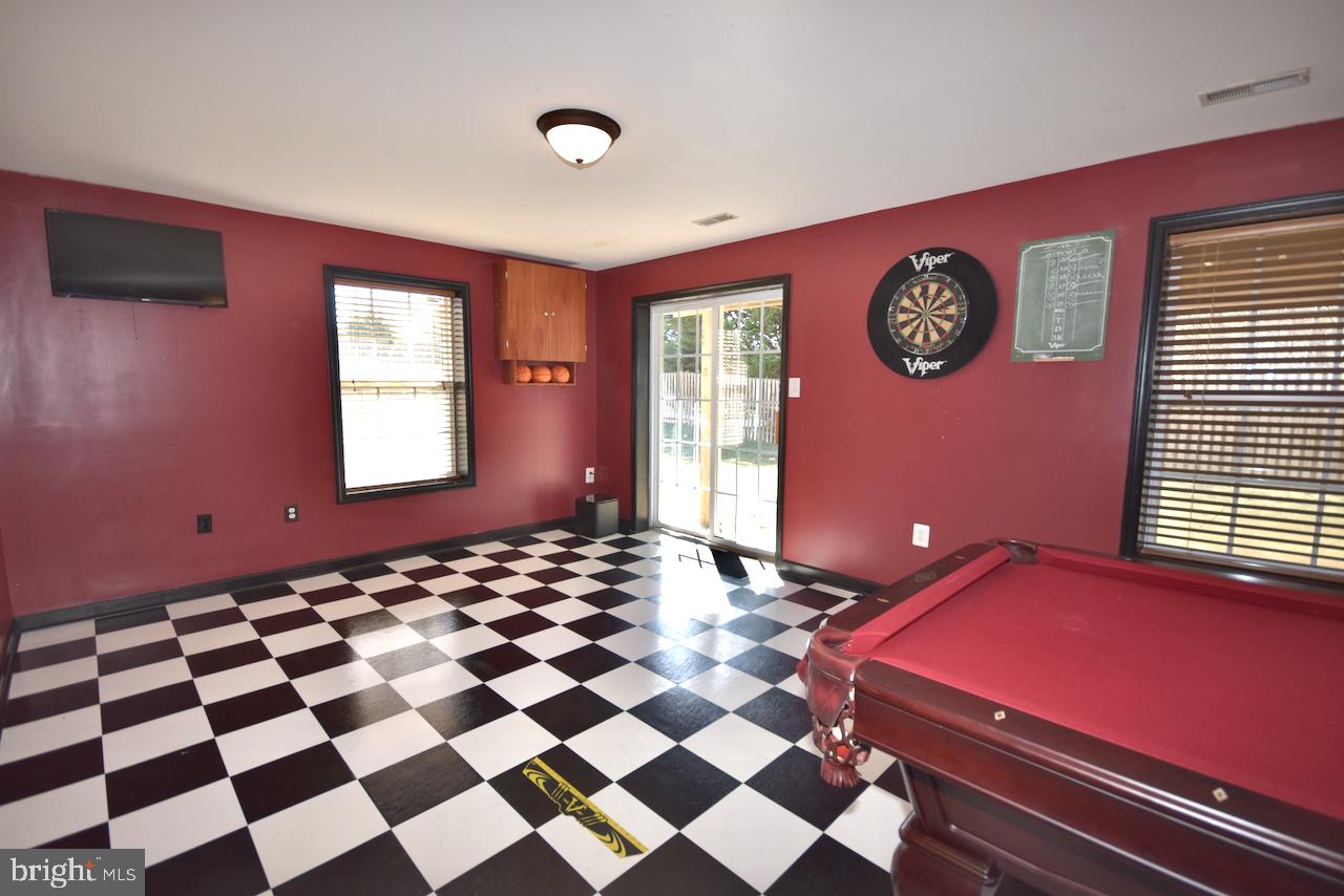 FOXBOROUGH - Residential