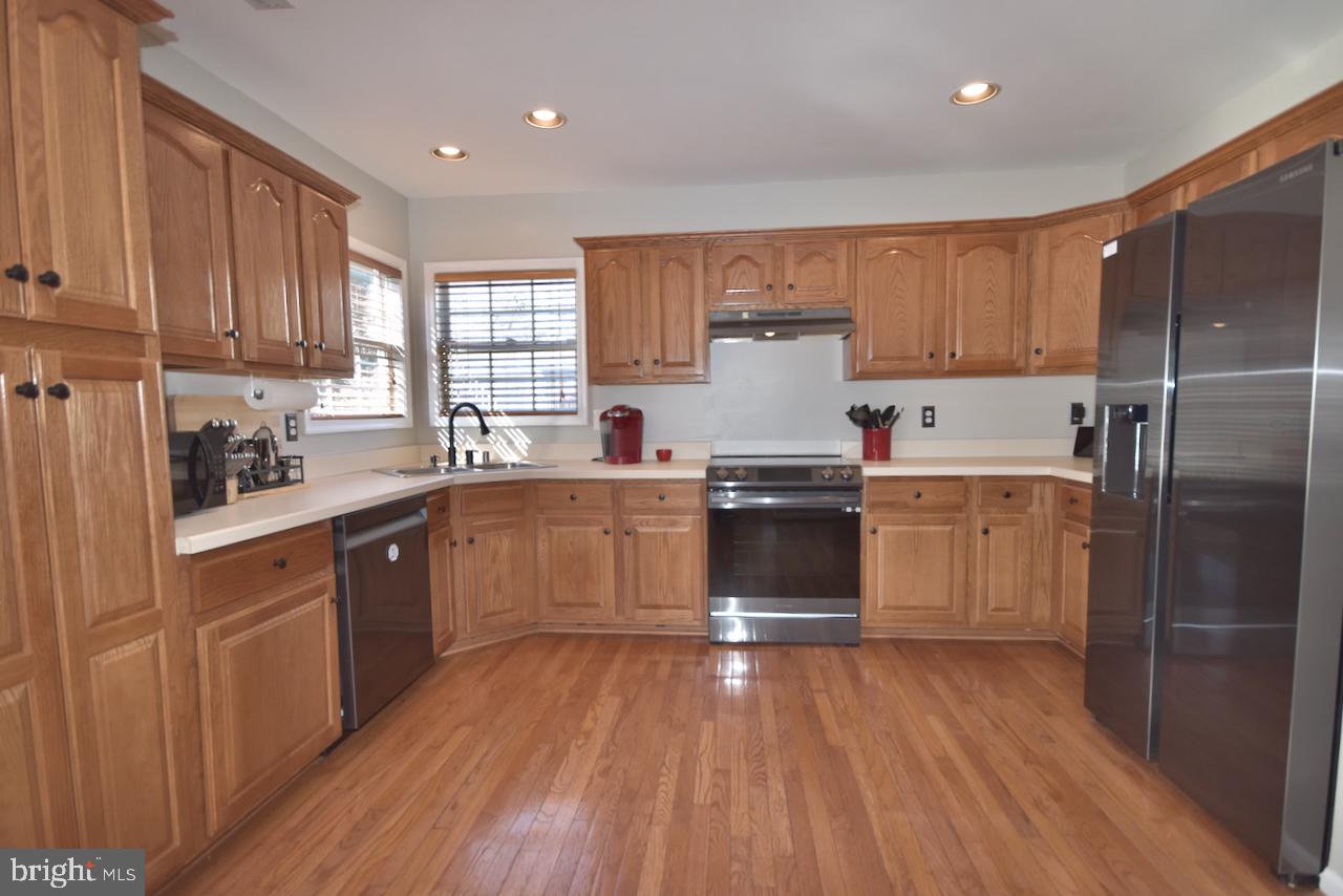 FOXBOROUGH - Residential