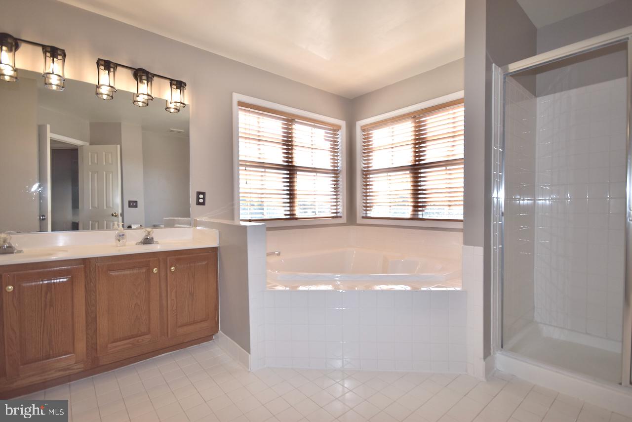 FOXBOROUGH - Residential