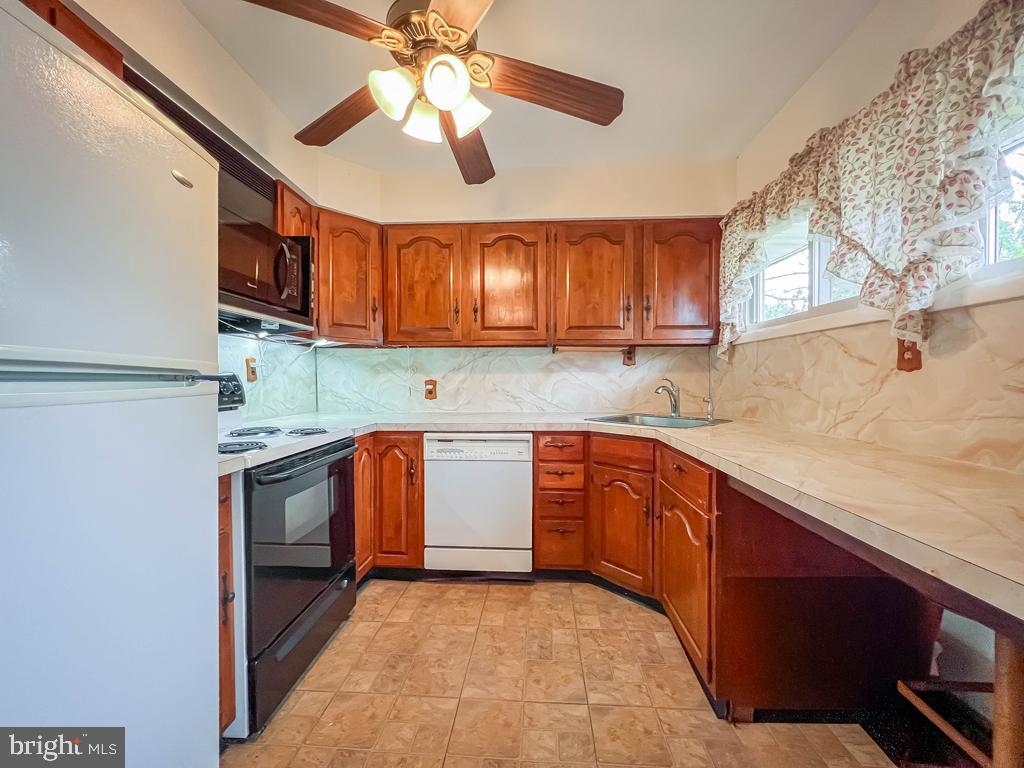 CRABTREE HOLLOW - Residential