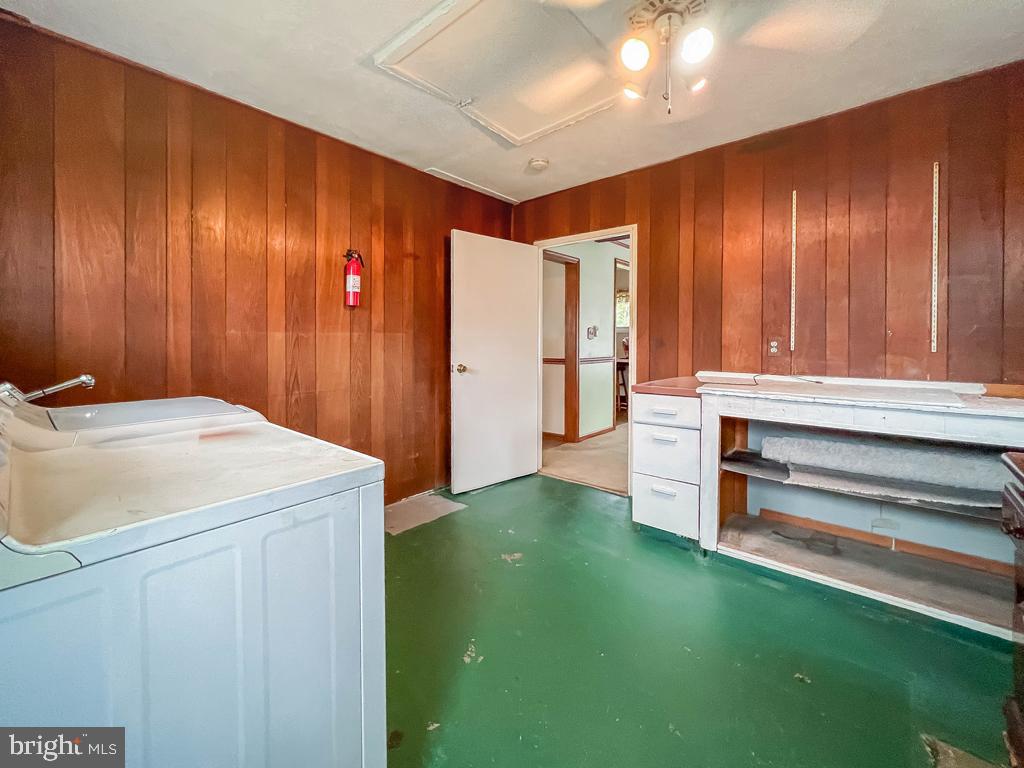 CRABTREE HOLLOW - Residential