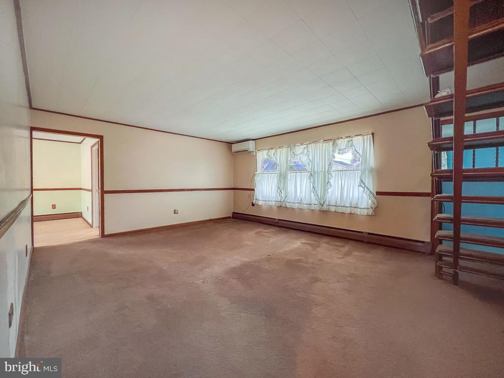 CRABTREE HOLLOW - Residential