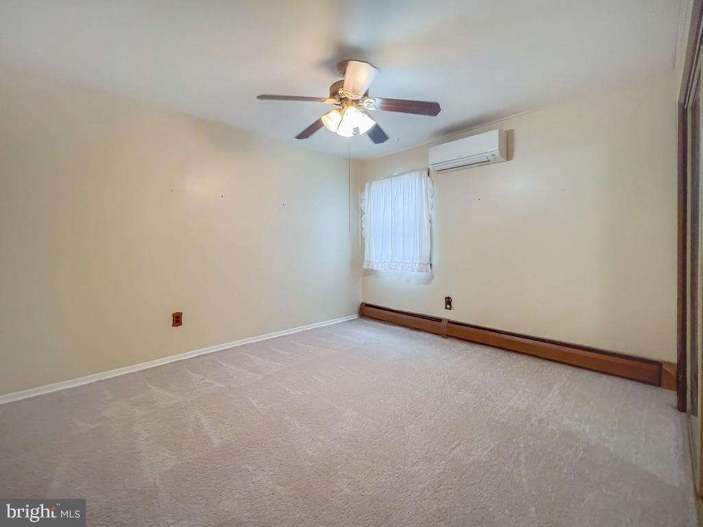 CRABTREE HOLLOW - Residential