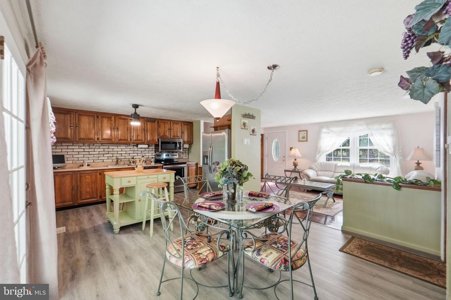 PRICE IMPROVED. Keep calm, I know you are excited—we LOVE a split level. It’s the perfect size home. This home happens to be nicely situated on a picturesque tree-lined street facing a park-like setting.<br><br>
1034 Saint Pauls drive exudes charm featuring a country kitchen that flows seamlessly to the back patio through French doors. Essential appliances, mechanicals and some of the flooring have been modernized, allowing you to move right in, then leisurely personalize other updates to match your style. The stove, refrigerator, microwave, and dishwasher are newer as well as the furnace, A/C condenser, and water heater—giving you peace-of-mind. <br><br>
A comfy home offering cozy retreats to escape to whether just a few steps up to the 3 bedrooms or a few steps down where you’ll find the family room, half bath and 4th bedroom (which makes for an ideal flex space: office, hobby rm, gym). <br><br> 
As part of the Bannister Neighborhood Association, residents enjoy a community pool with water slide and baby pool, pavilion rentals, tennis courts, playgrounds, & picnic areas. <br><br> 
Schedule your tour and submit an offer today!