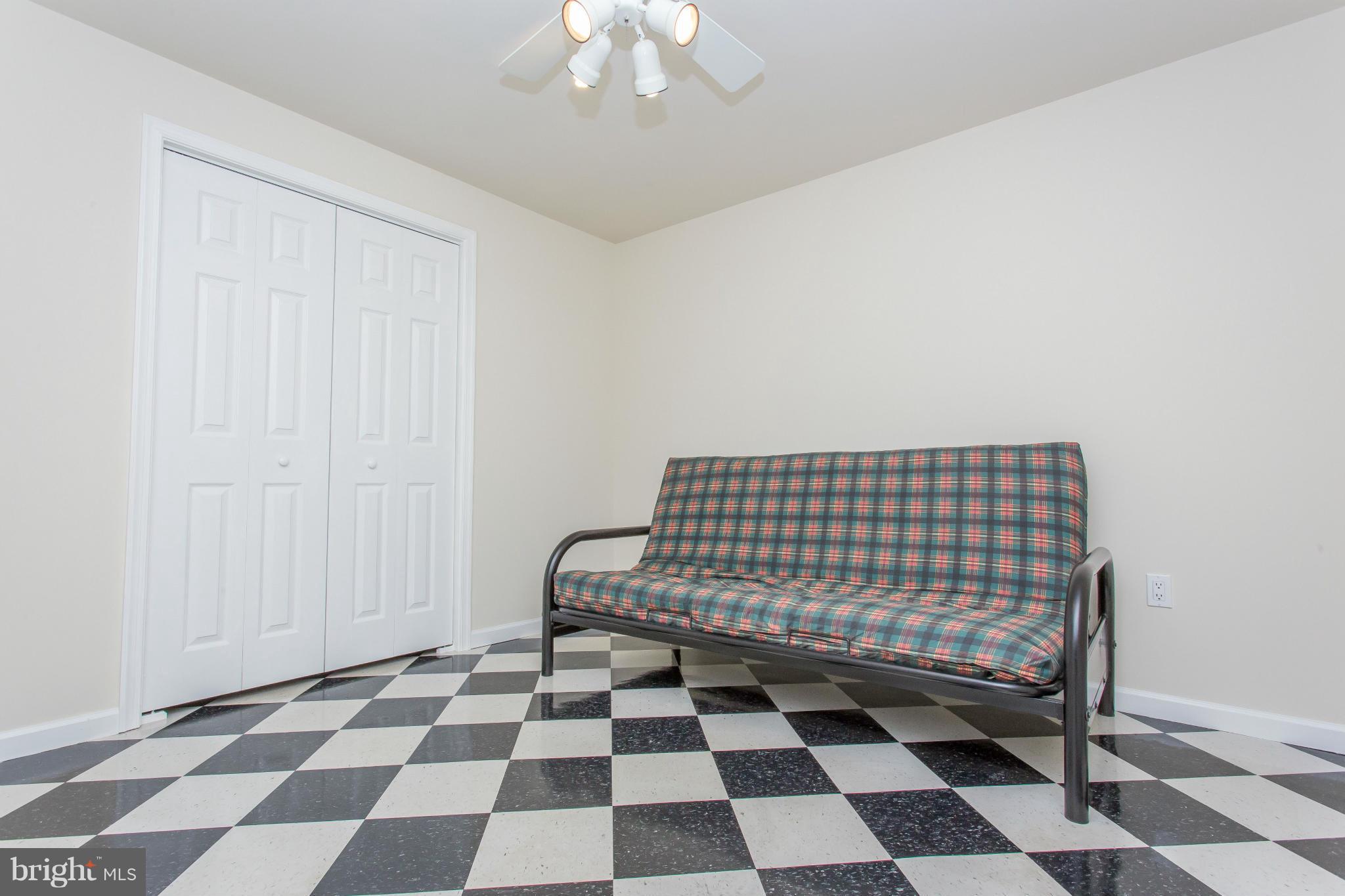 LEE'S HILL - Residential