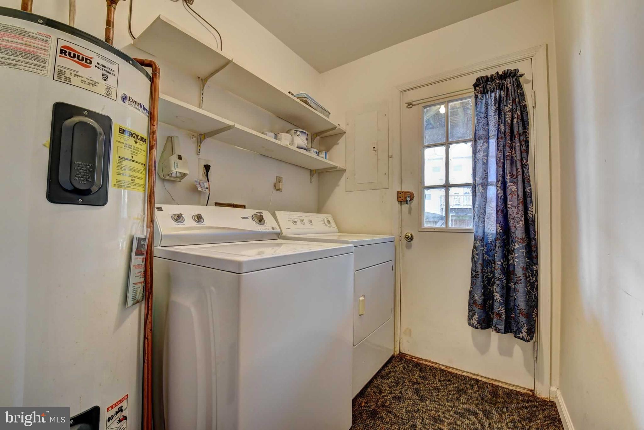 WINDING BROOK - Residential Lease