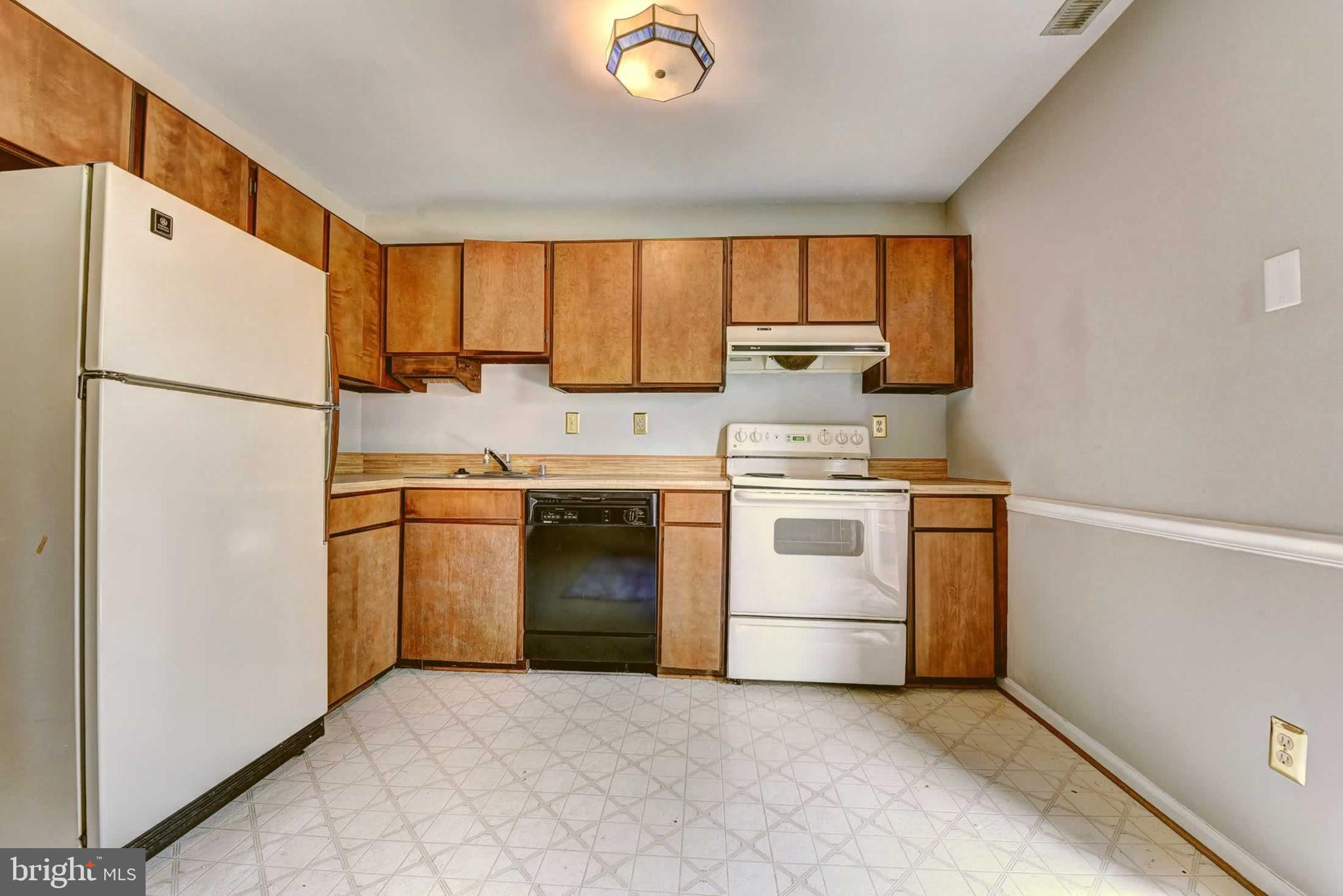 WINDING BROOK - Residential Lease