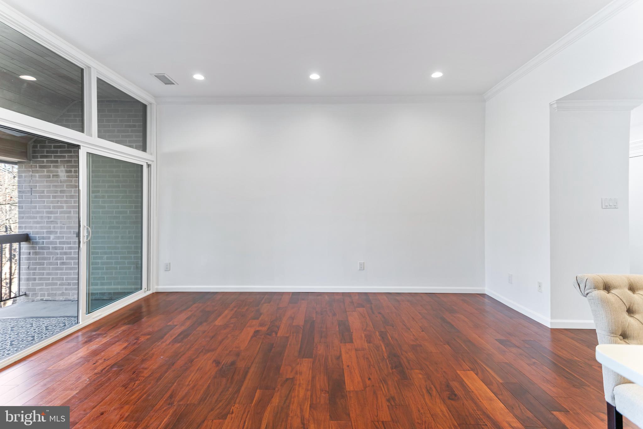 1659 PARKCREST CIRCLE 6C/300