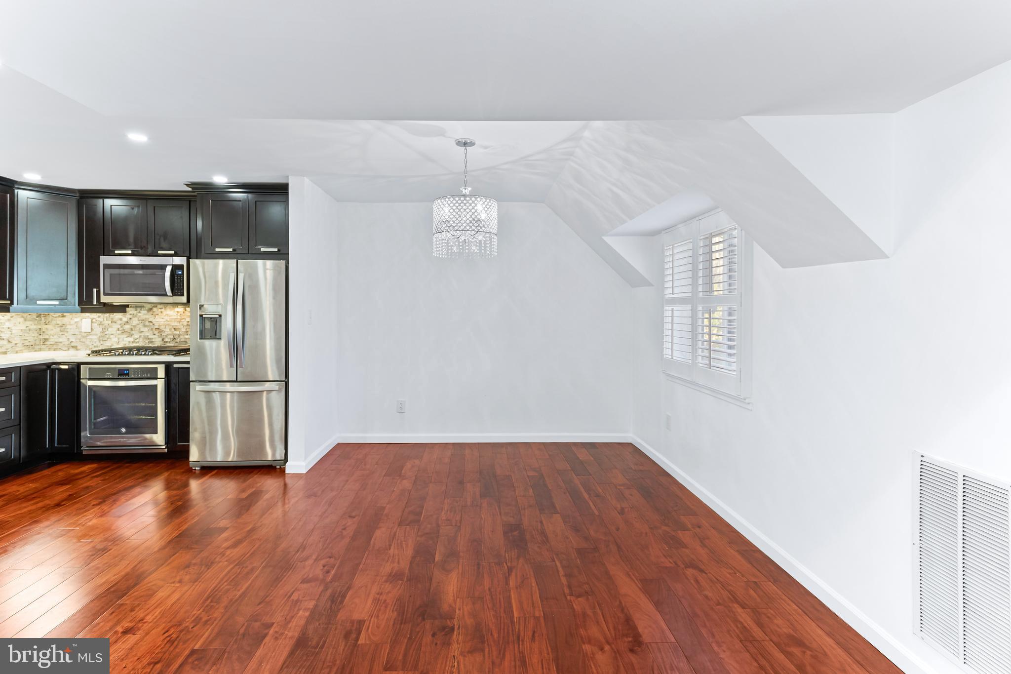 BENTANA PARK - Residential