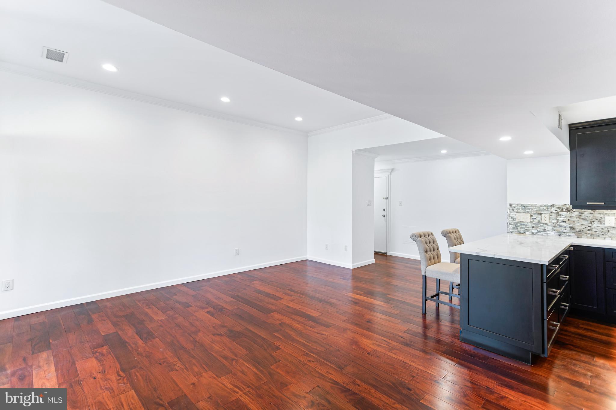 1659 PARKCREST CIRCLE 6C/300