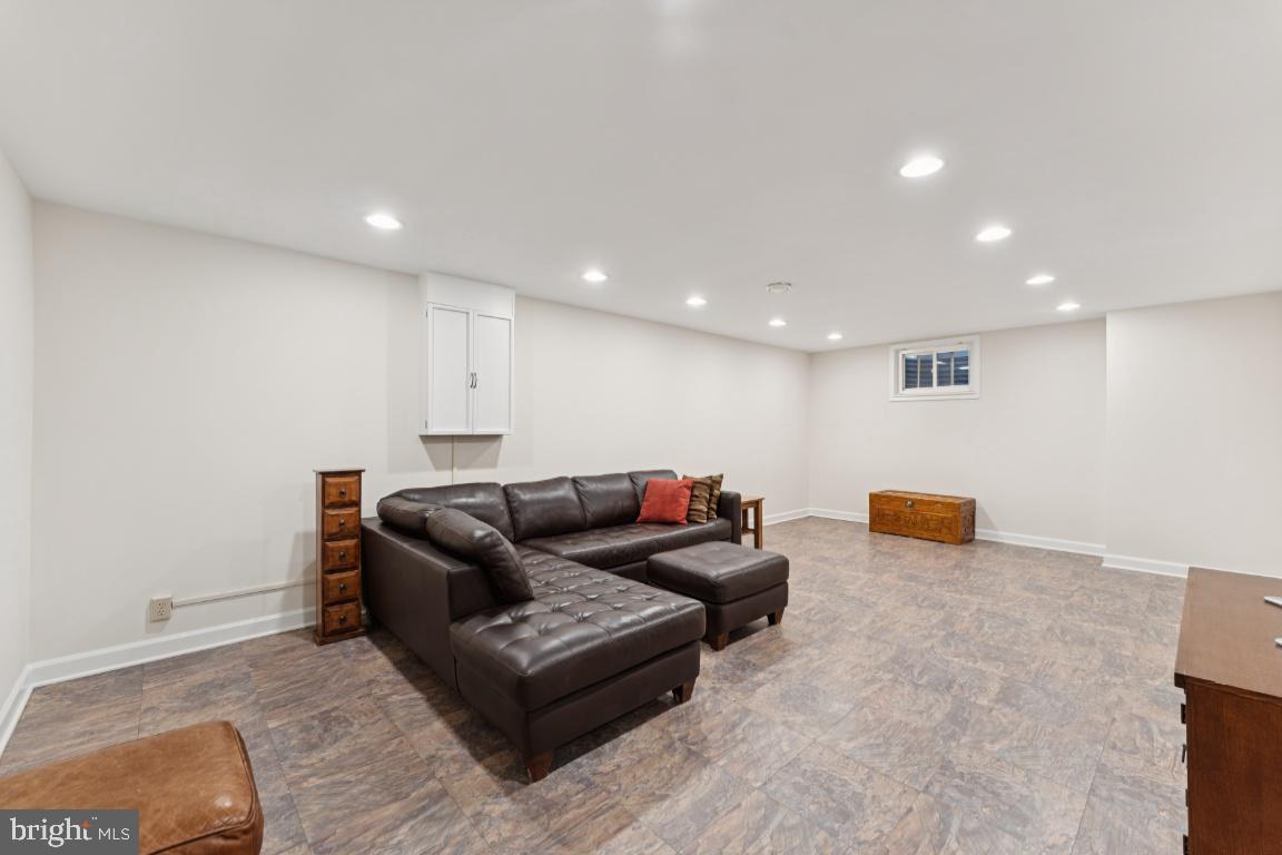 WAVERLY CROSSING - Residential