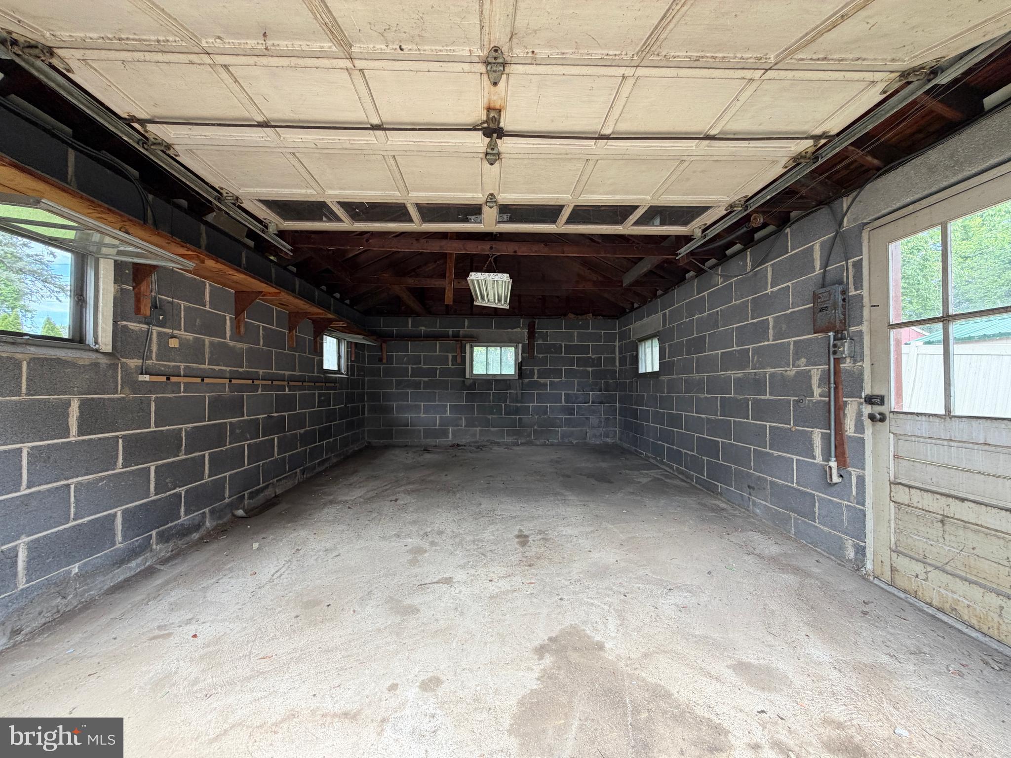 ELMWOOD - Residential