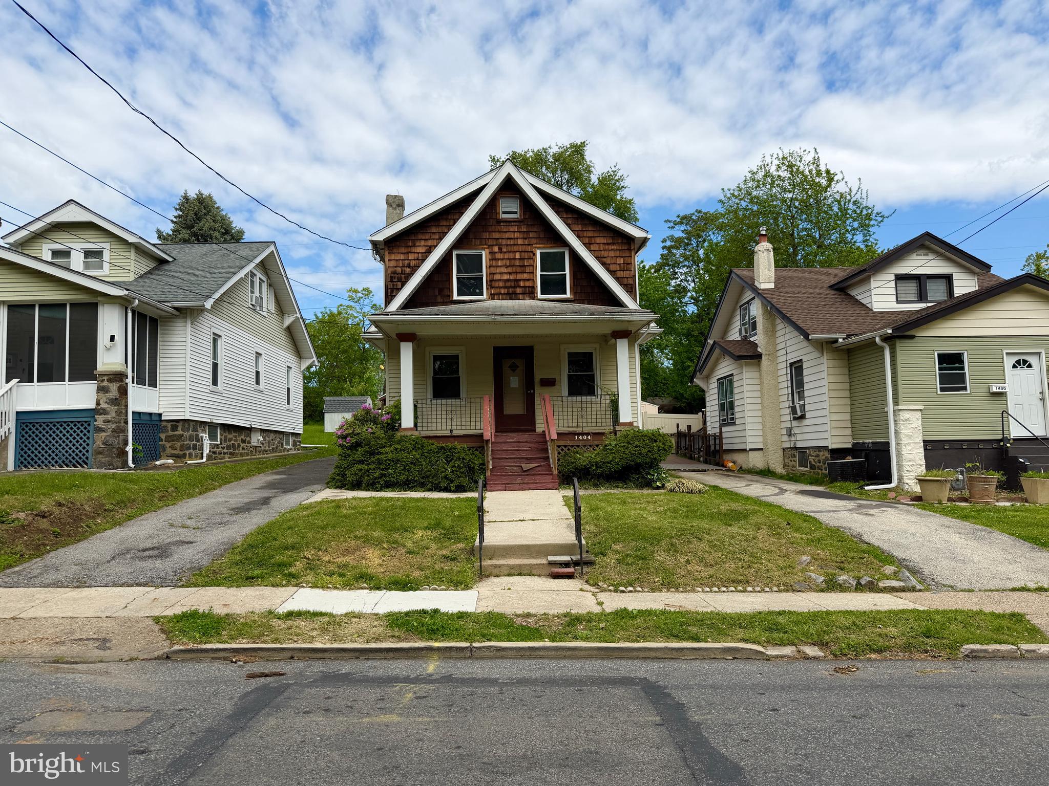 1404 ELMWOOD AVENUE