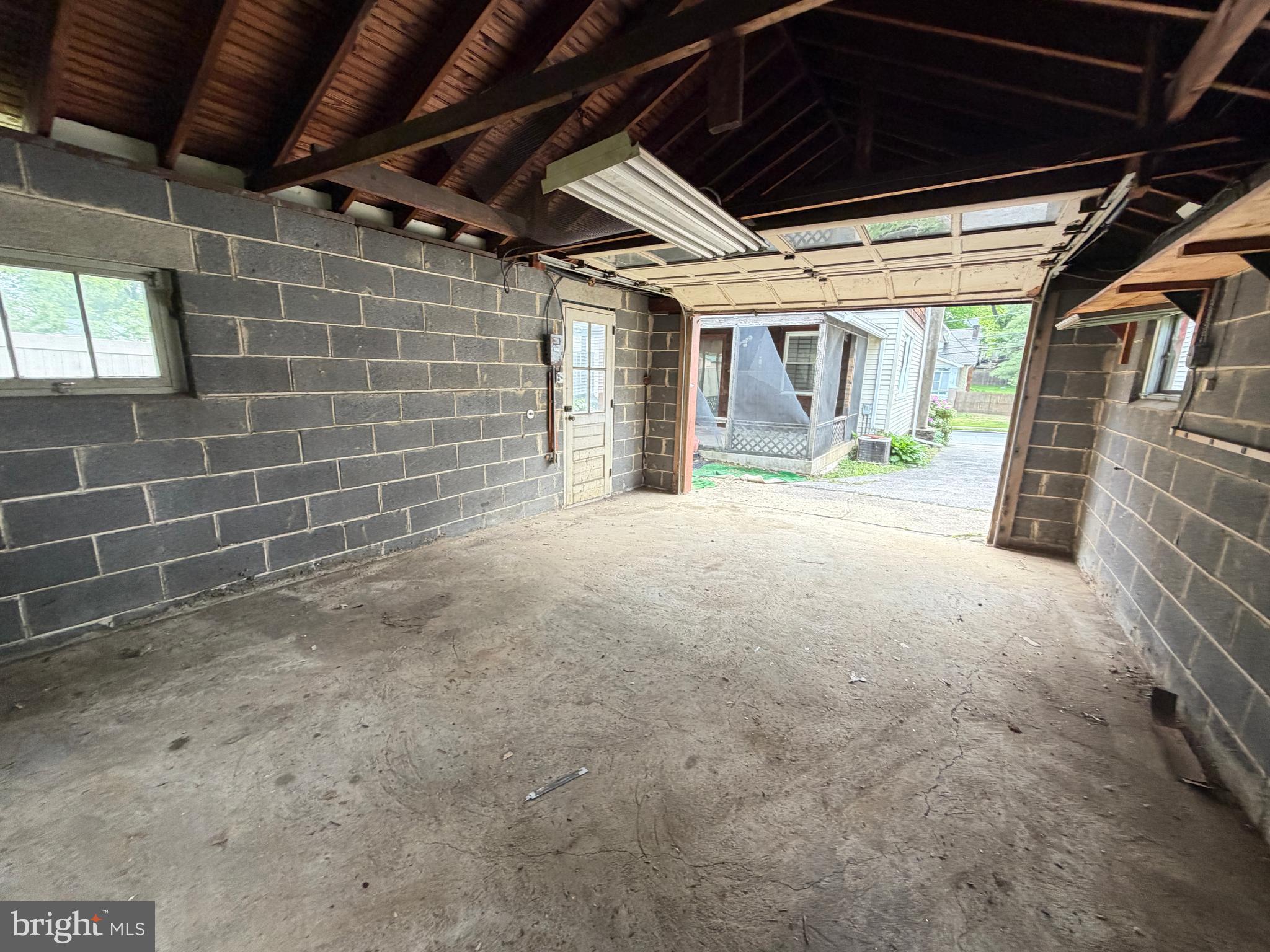 ELMWOOD - Residential