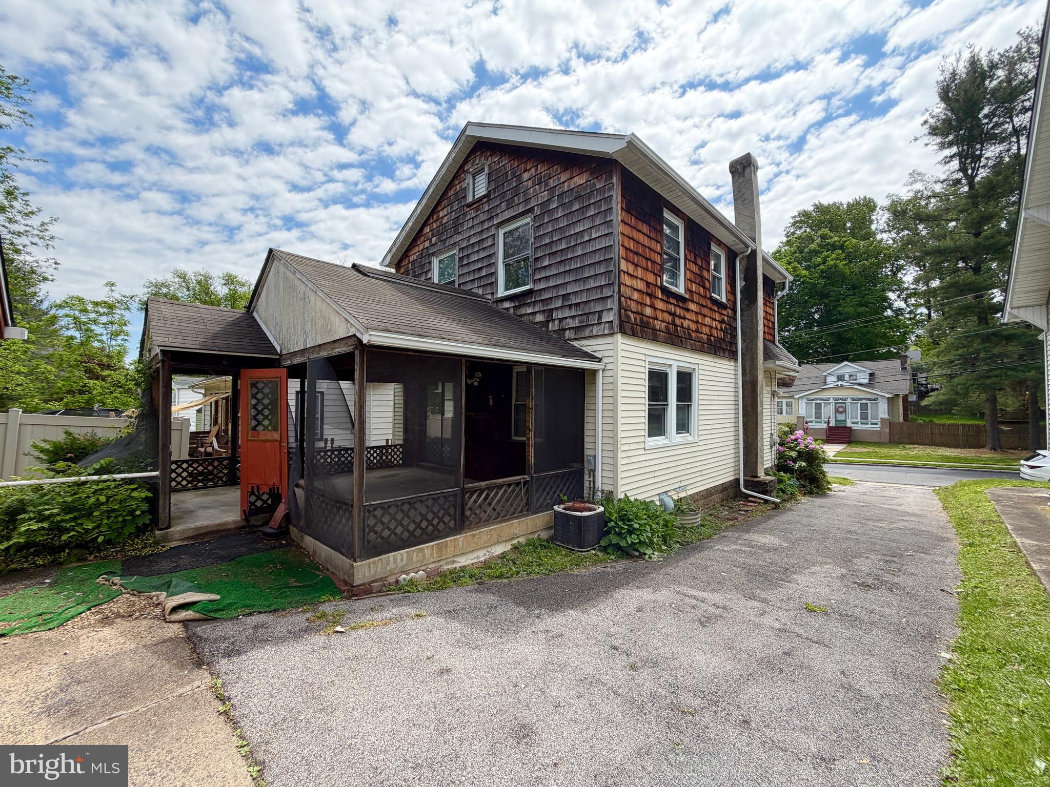 ELMWOOD - Residential