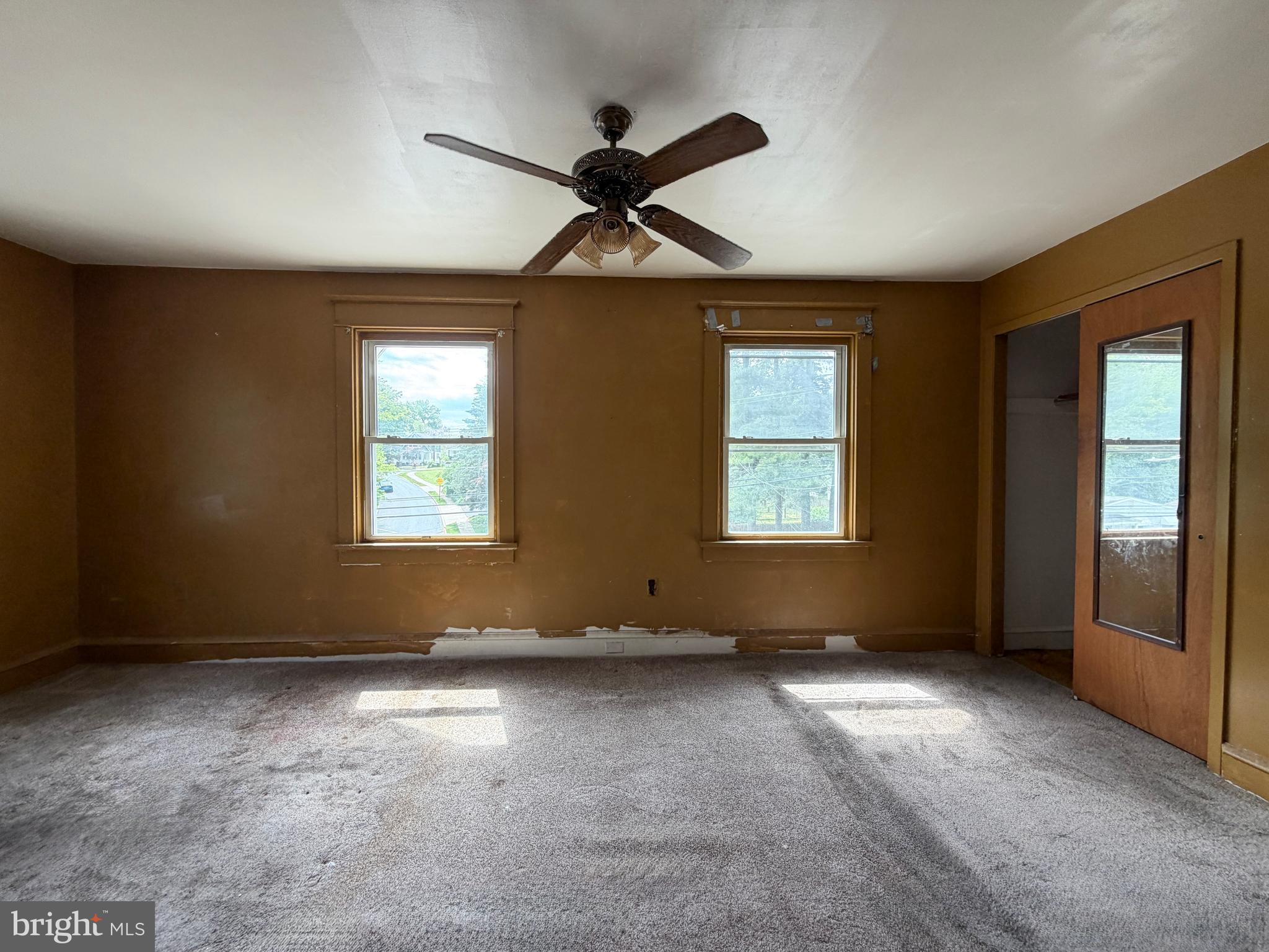 ELMWOOD - Residential