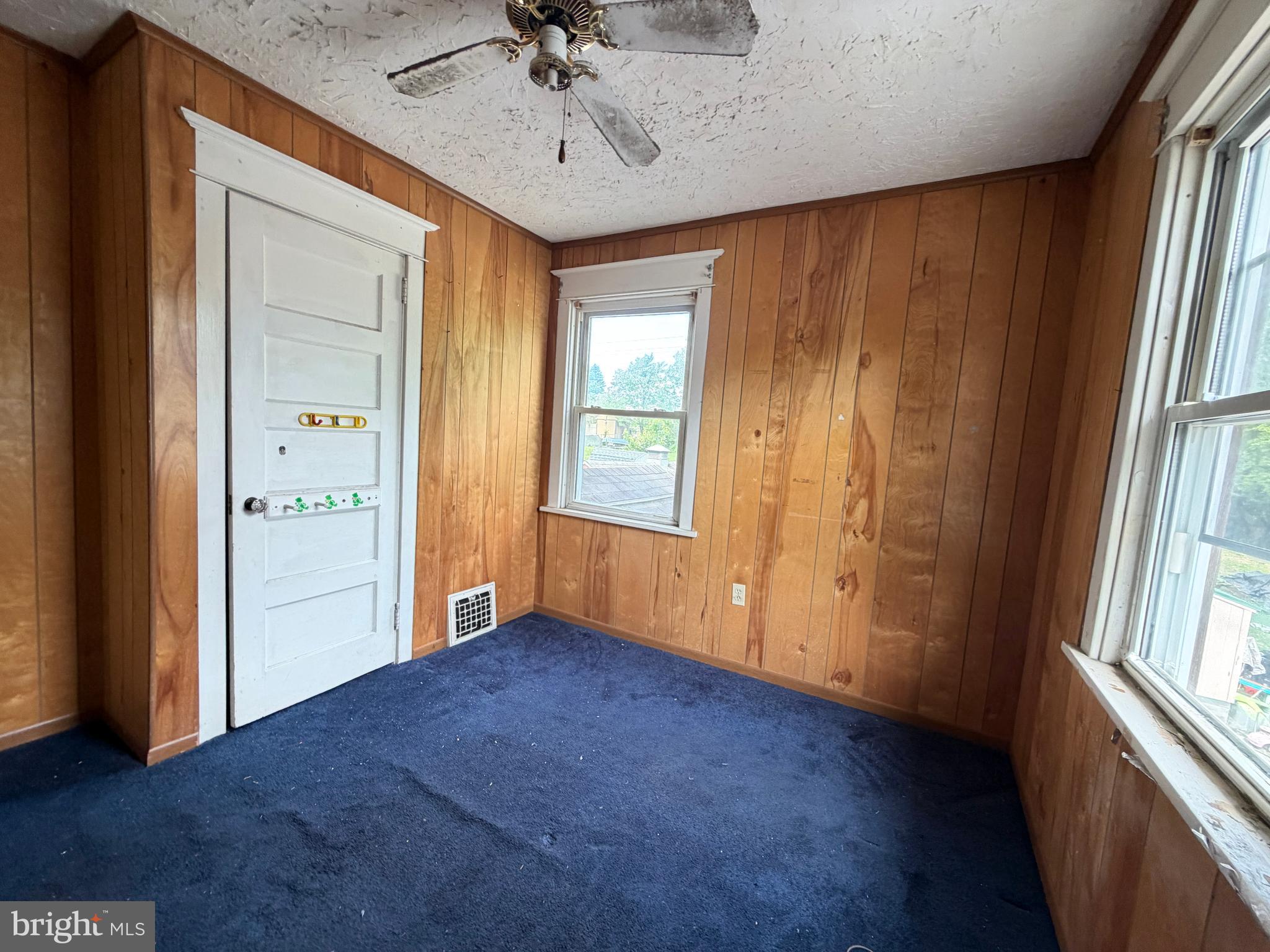 ELMWOOD - Residential