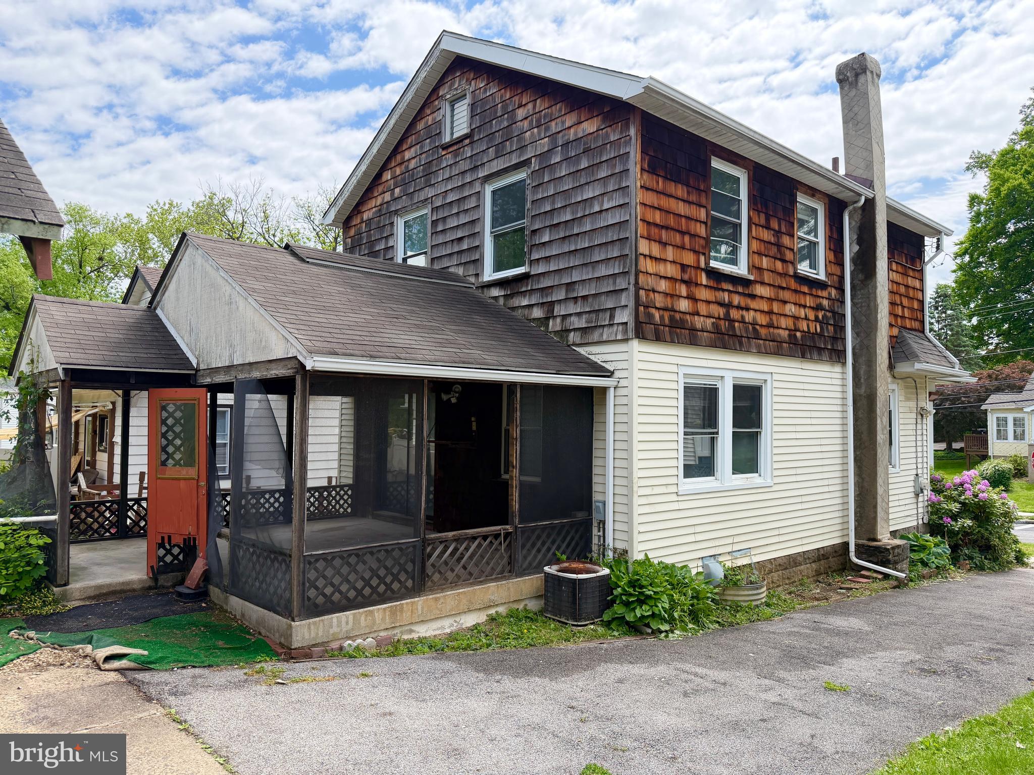 ELMWOOD - Residential