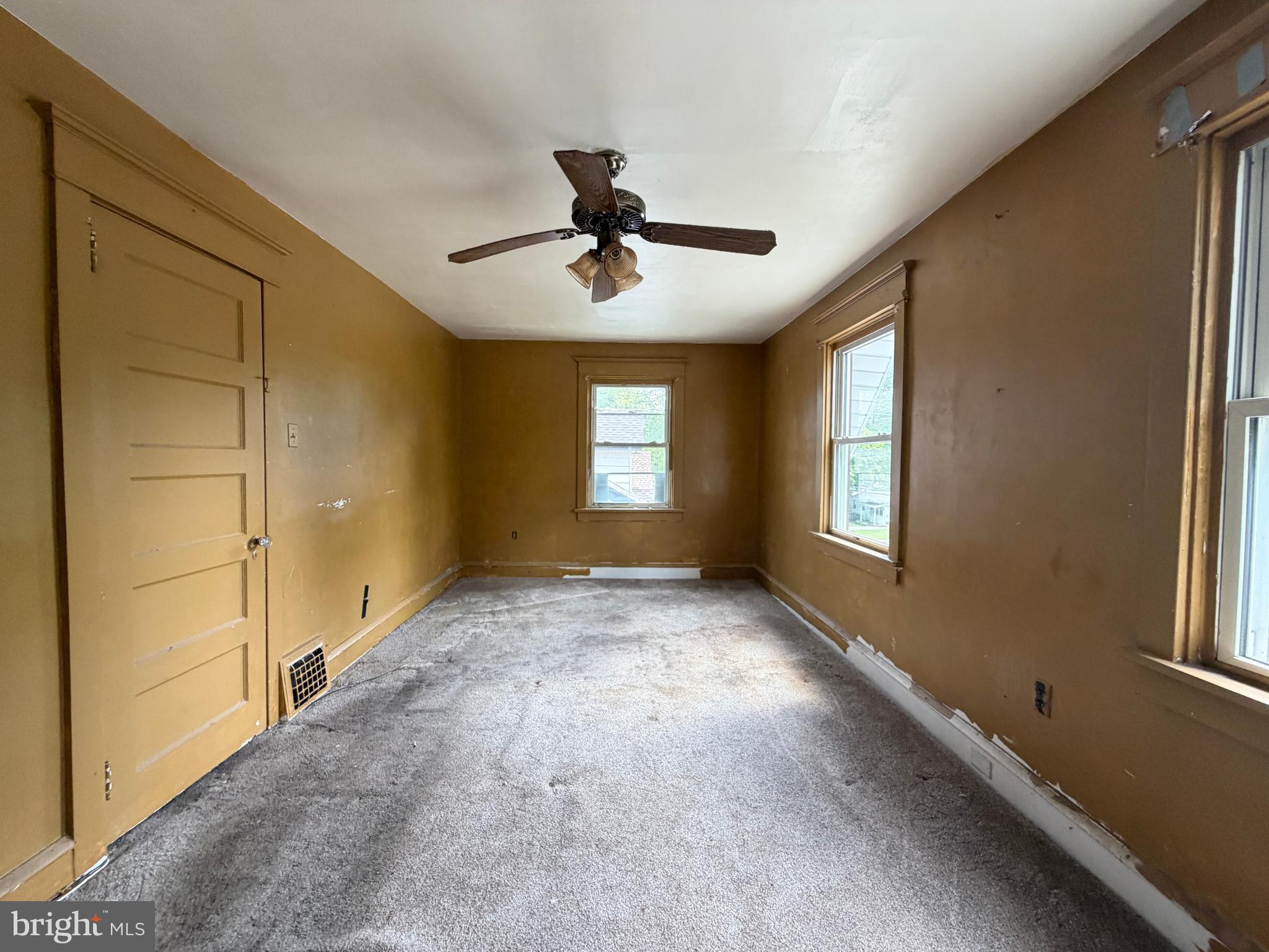 ELMWOOD - Residential