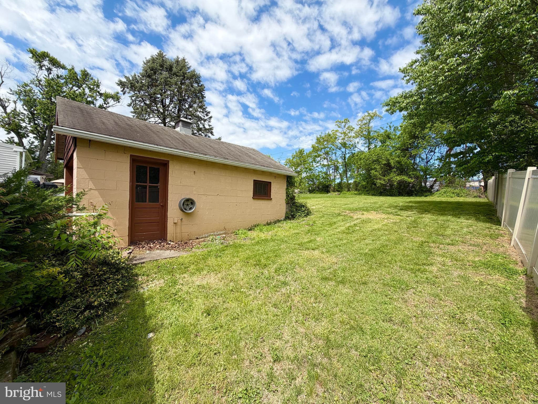 ELMWOOD - Residential