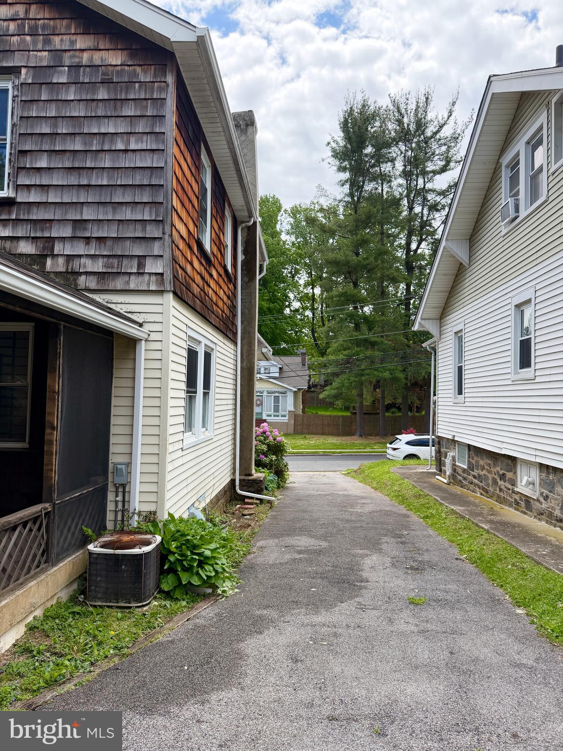 ELMWOOD - Residential