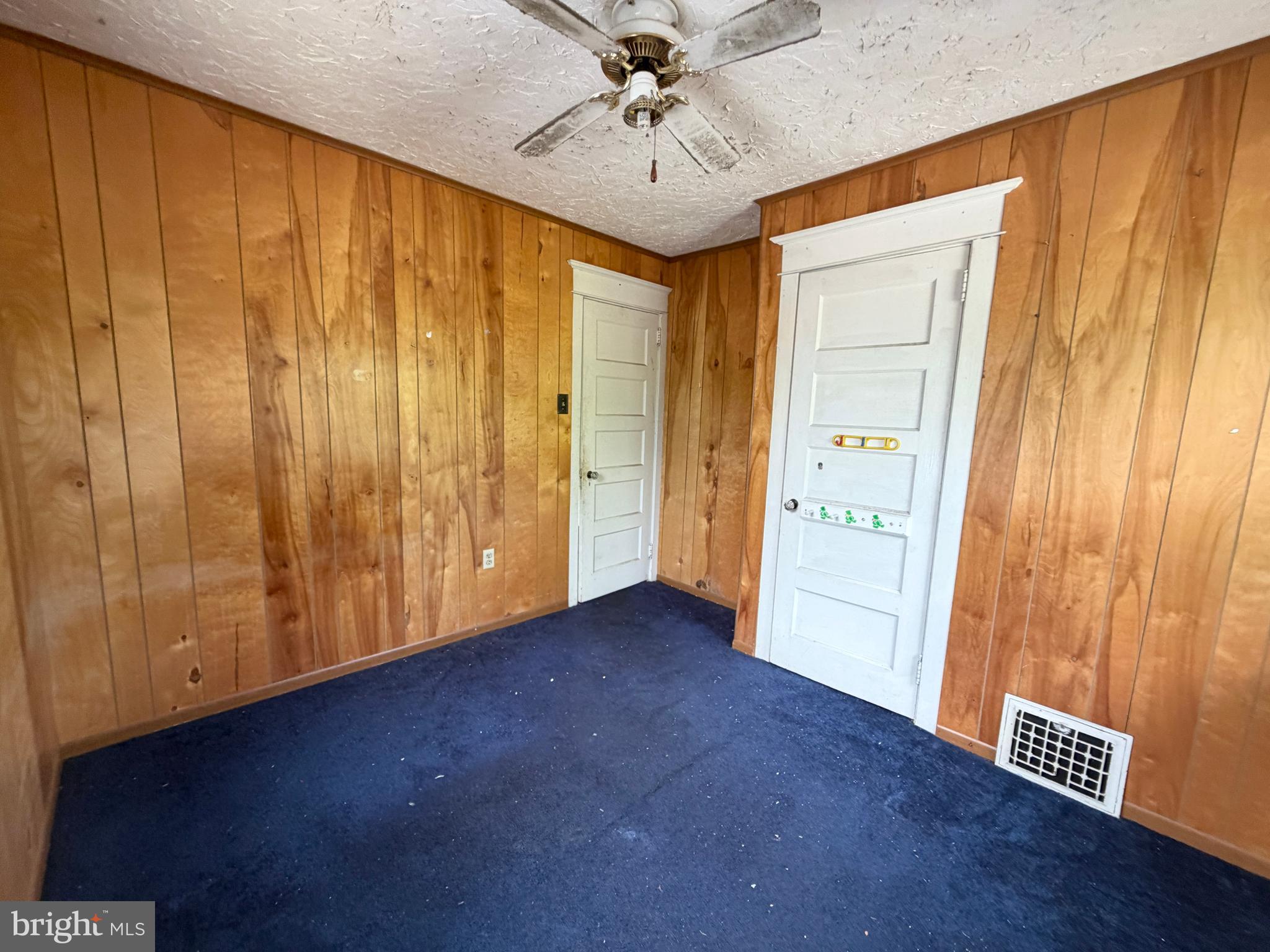 ELMWOOD - Residential