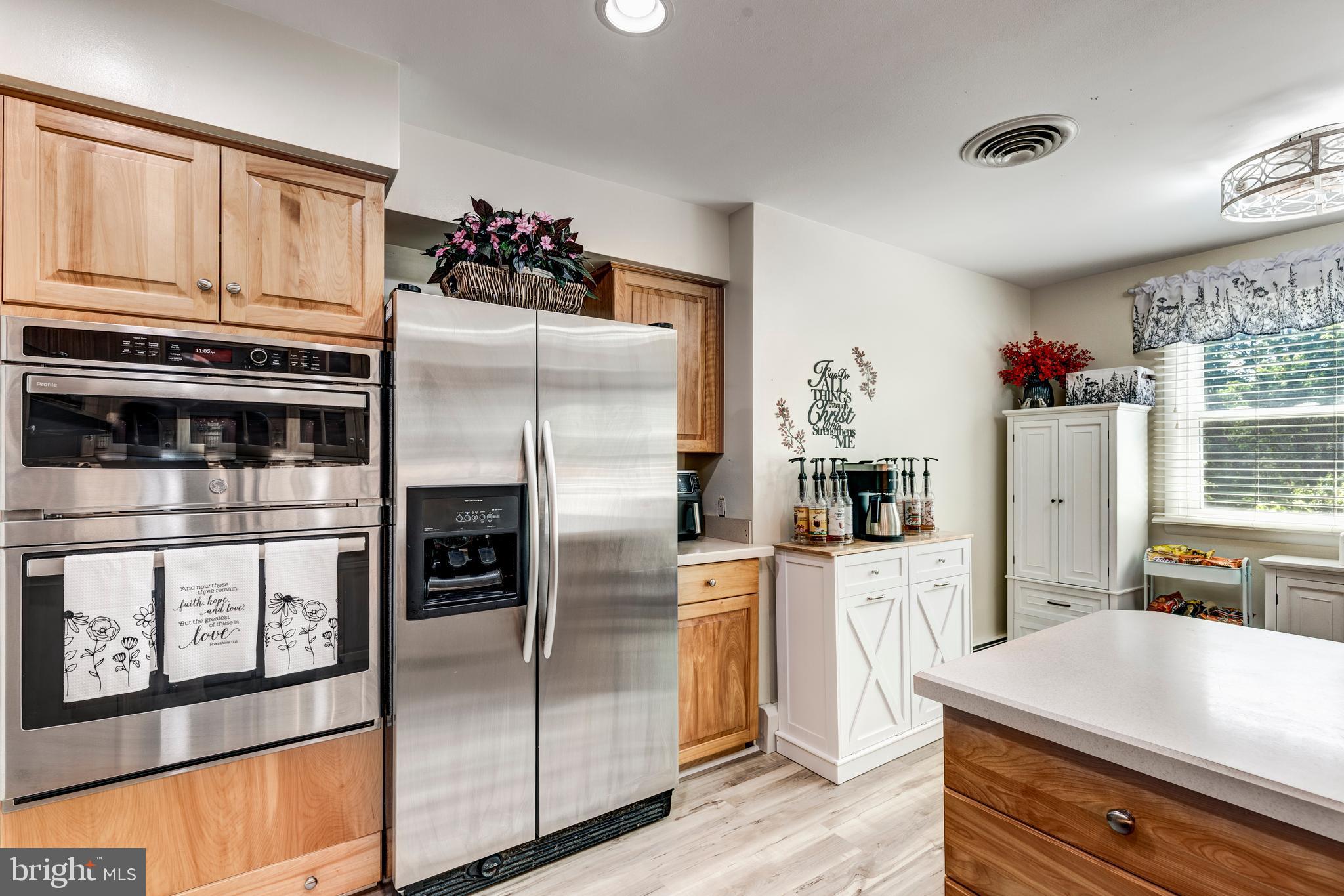 EASTVIEW ESTATES - Residential