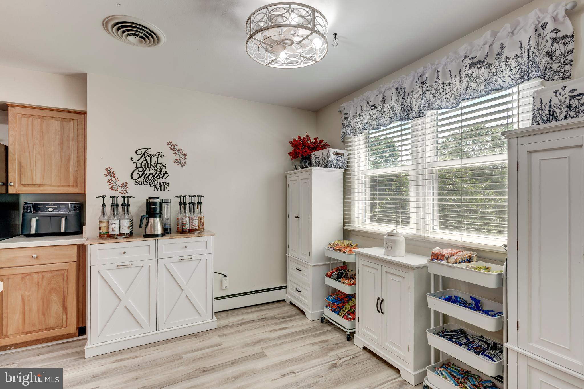 EASTVIEW ESTATES - Residential