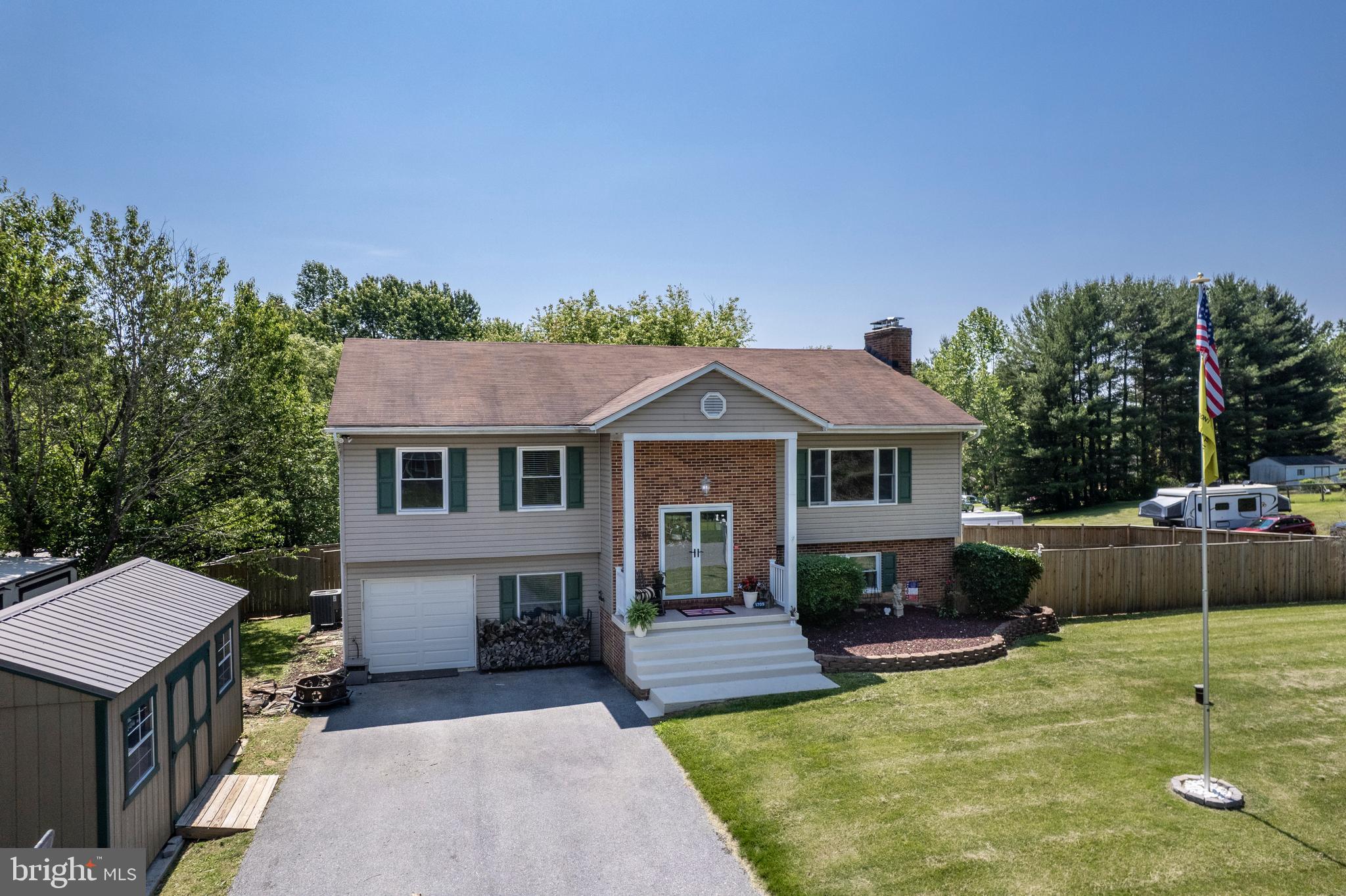 EASTVIEW ESTATES - Residential