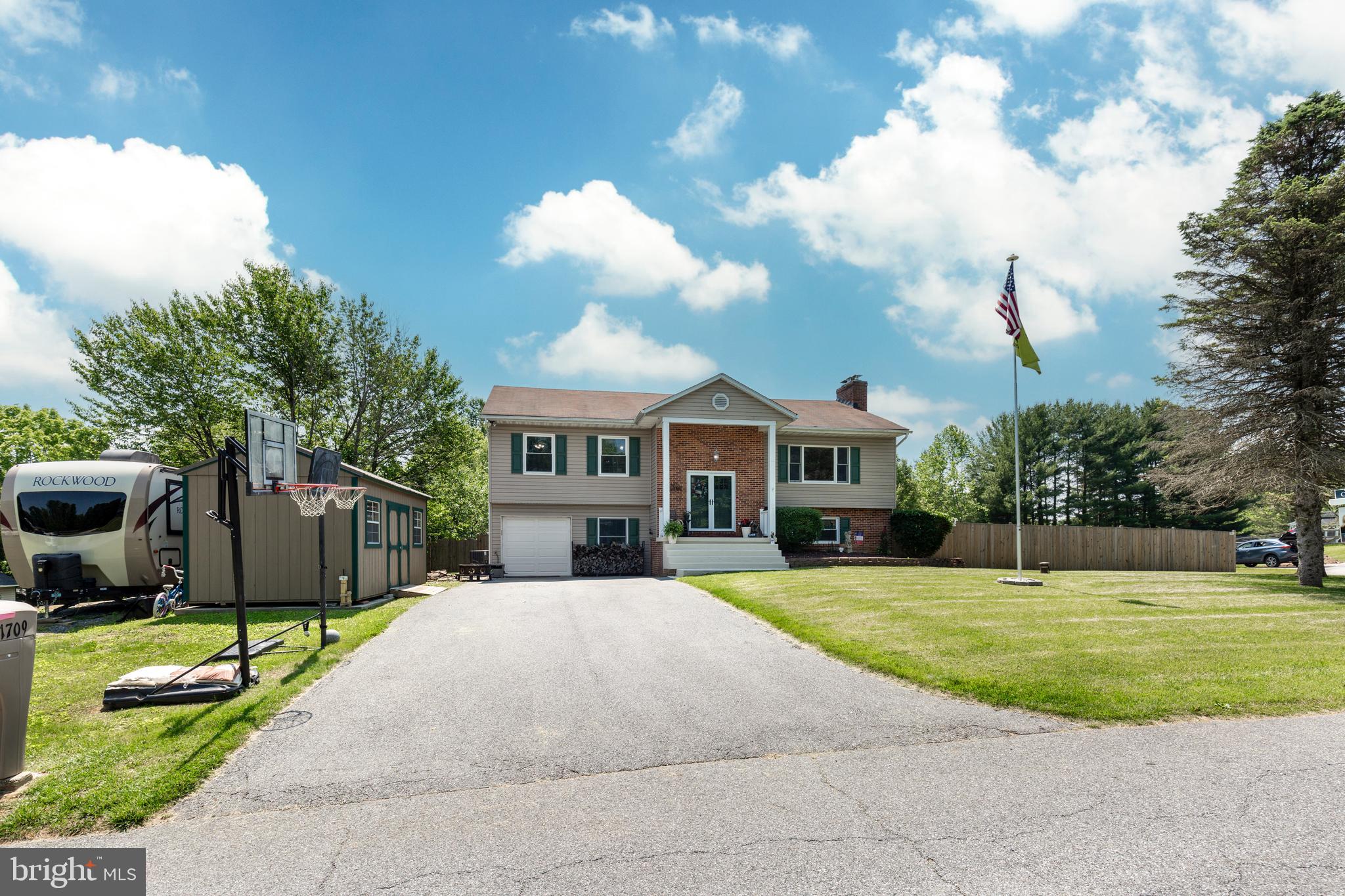 EASTVIEW ESTATES - Residential