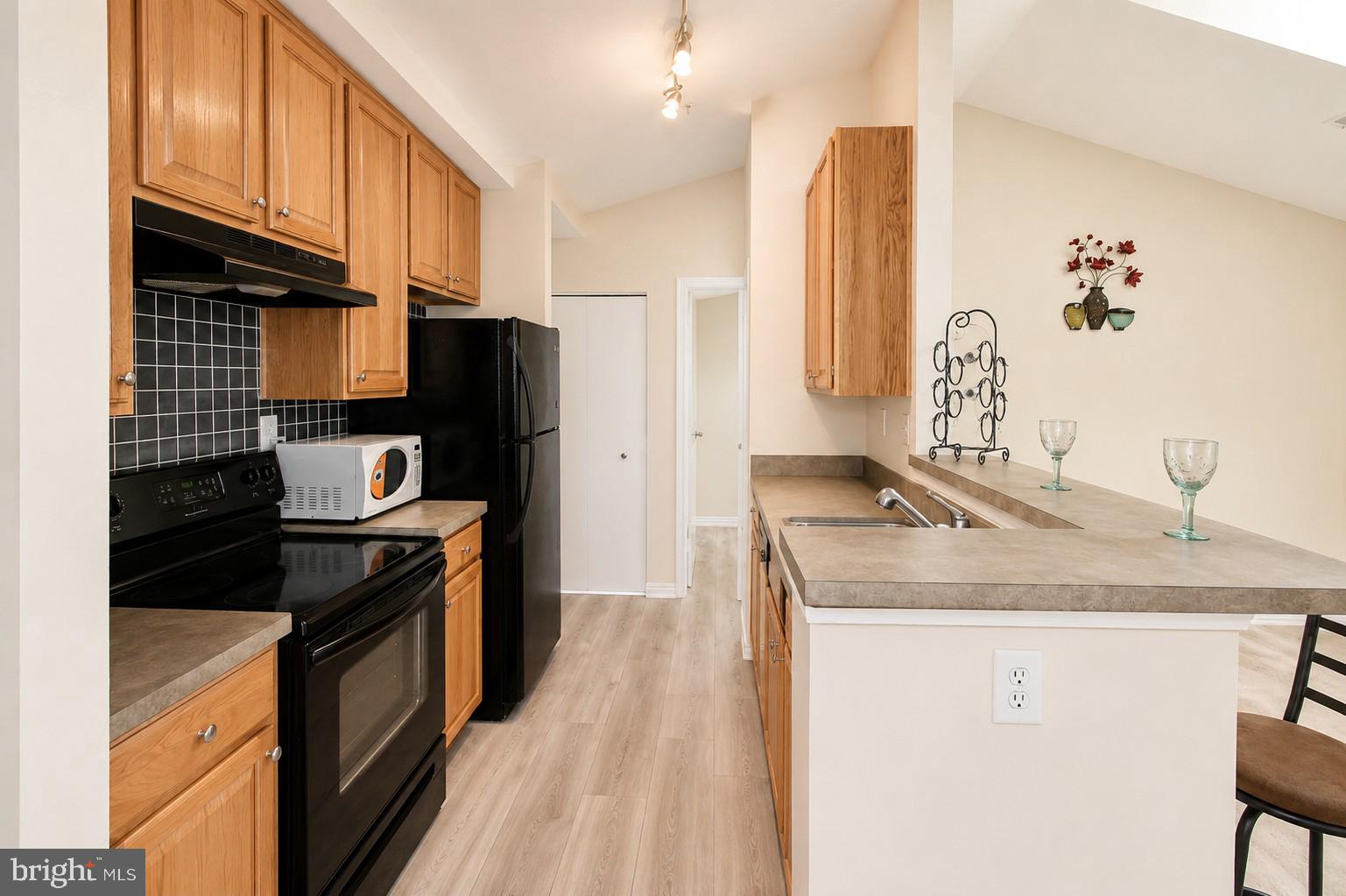 18501 FAIRLIGHT DRIVE 330-64
