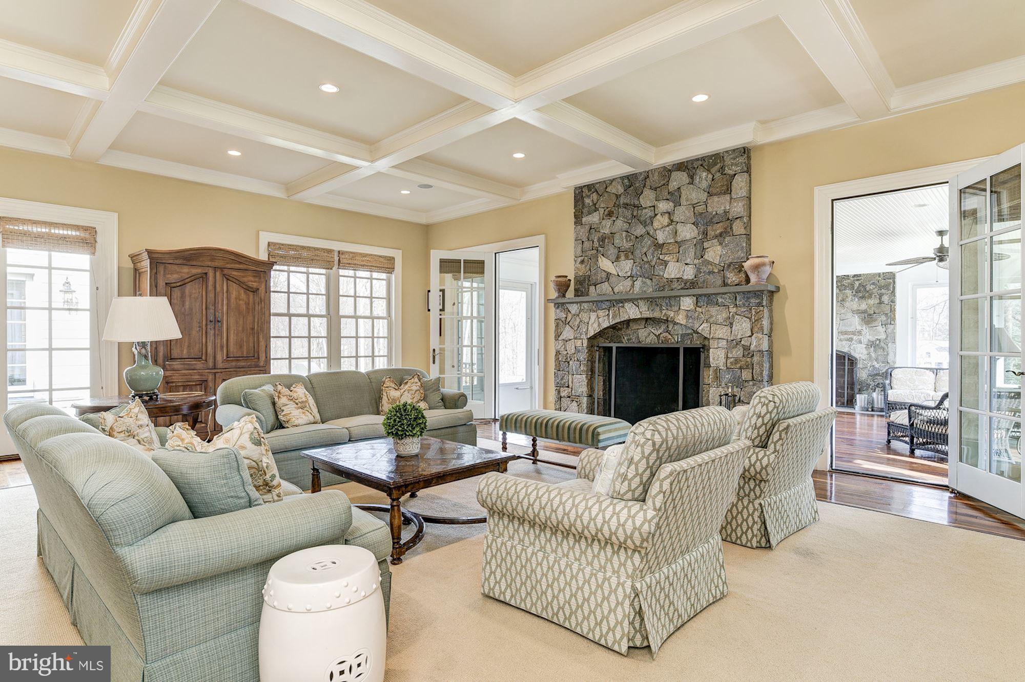 POTOMAC FALLS - Residential