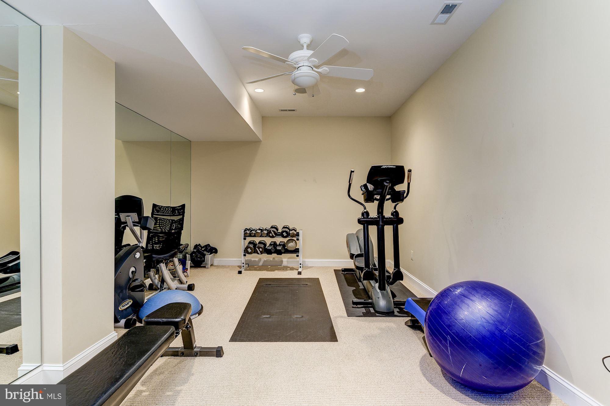 POTOMAC FALLS - Residential