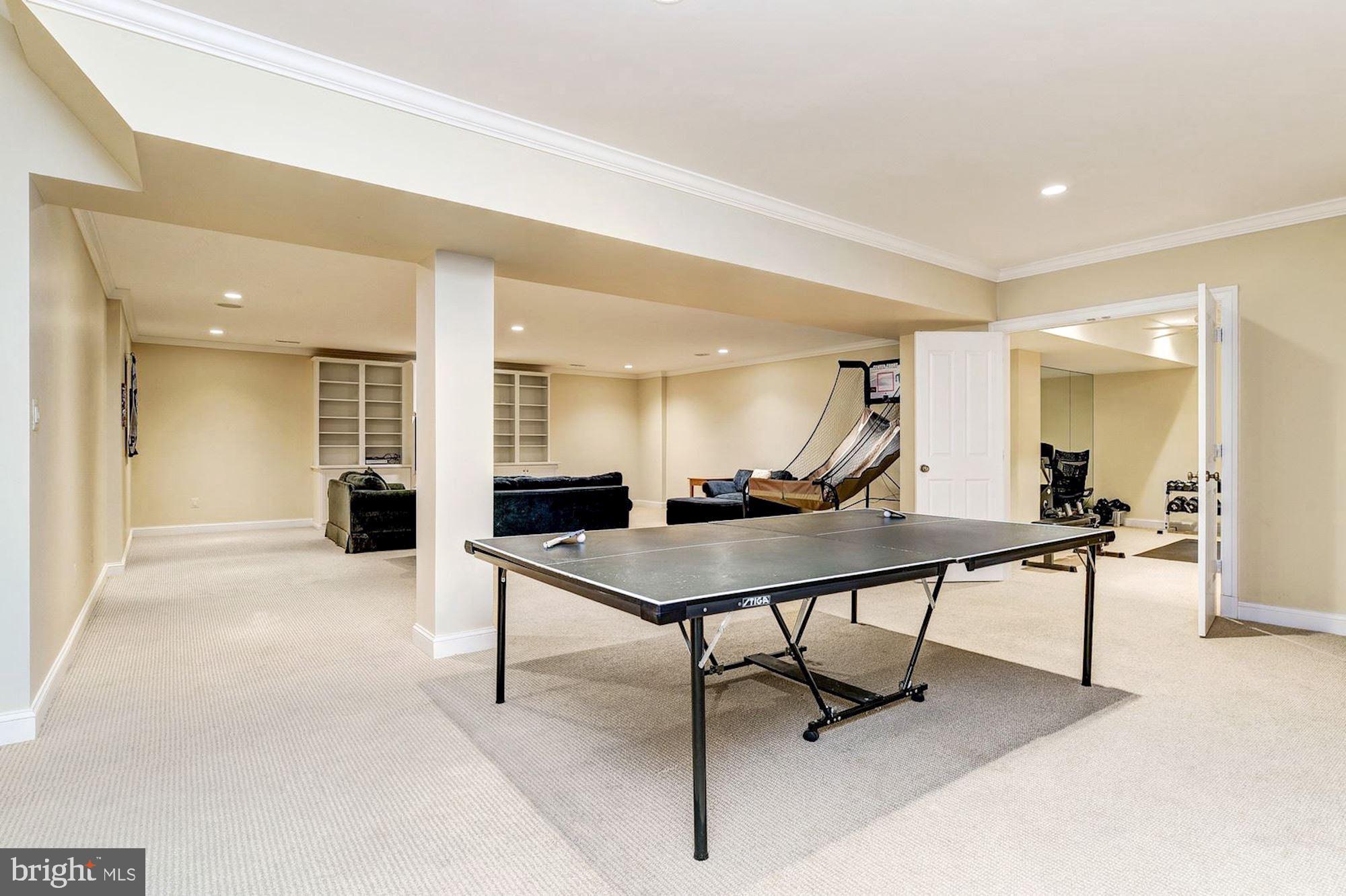 POTOMAC FALLS - Residential