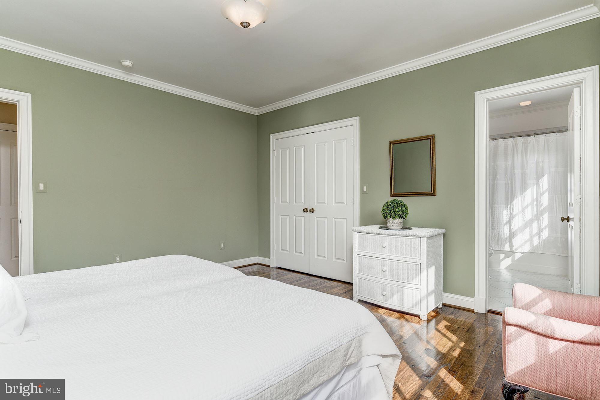 POTOMAC FALLS - Residential