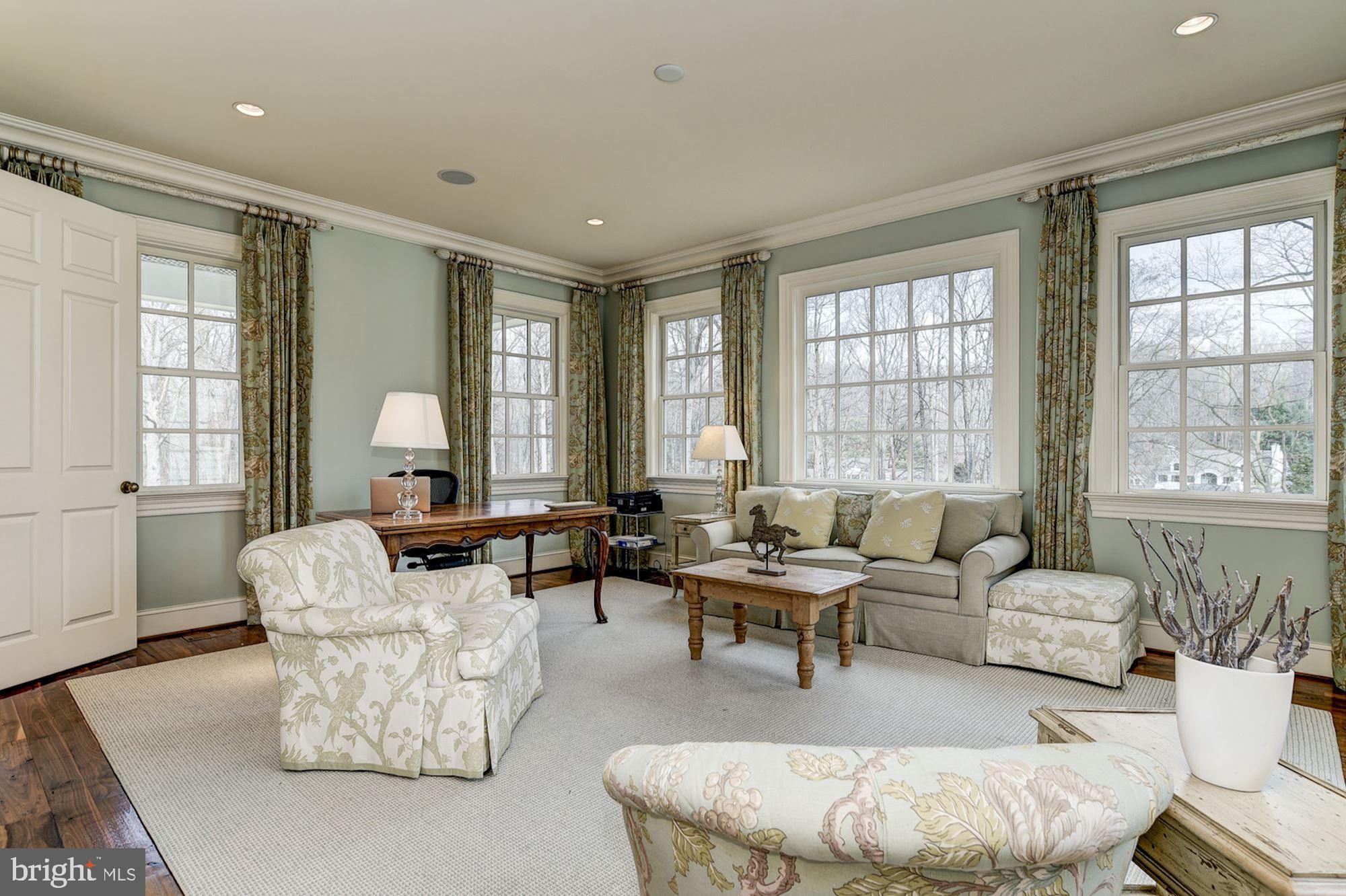 POTOMAC FALLS - Residential