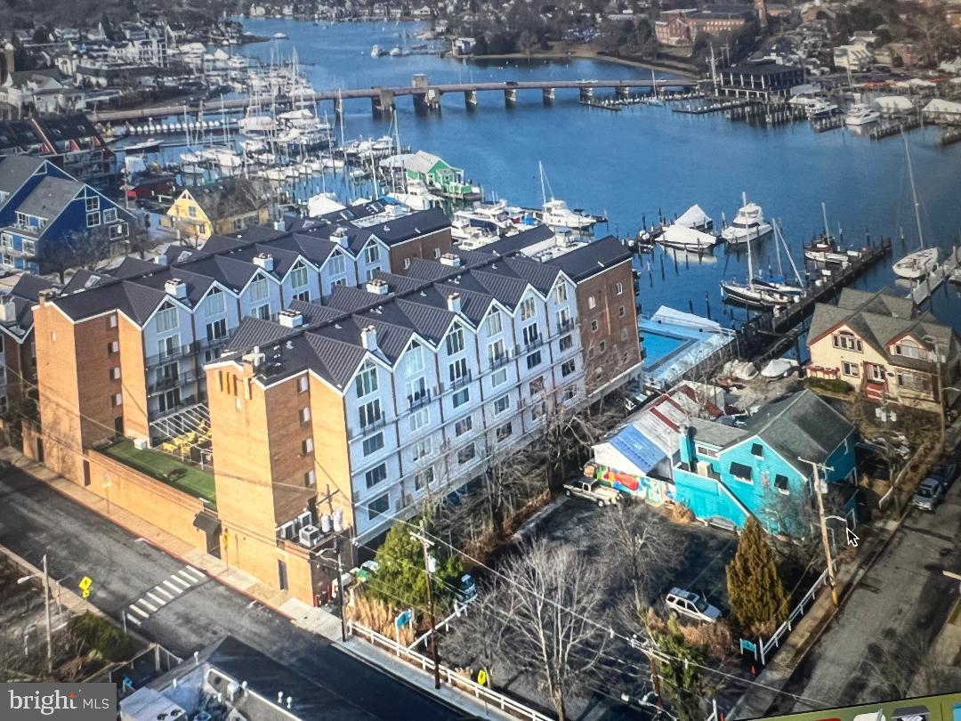 THE TECUMSEH - Residential Lease