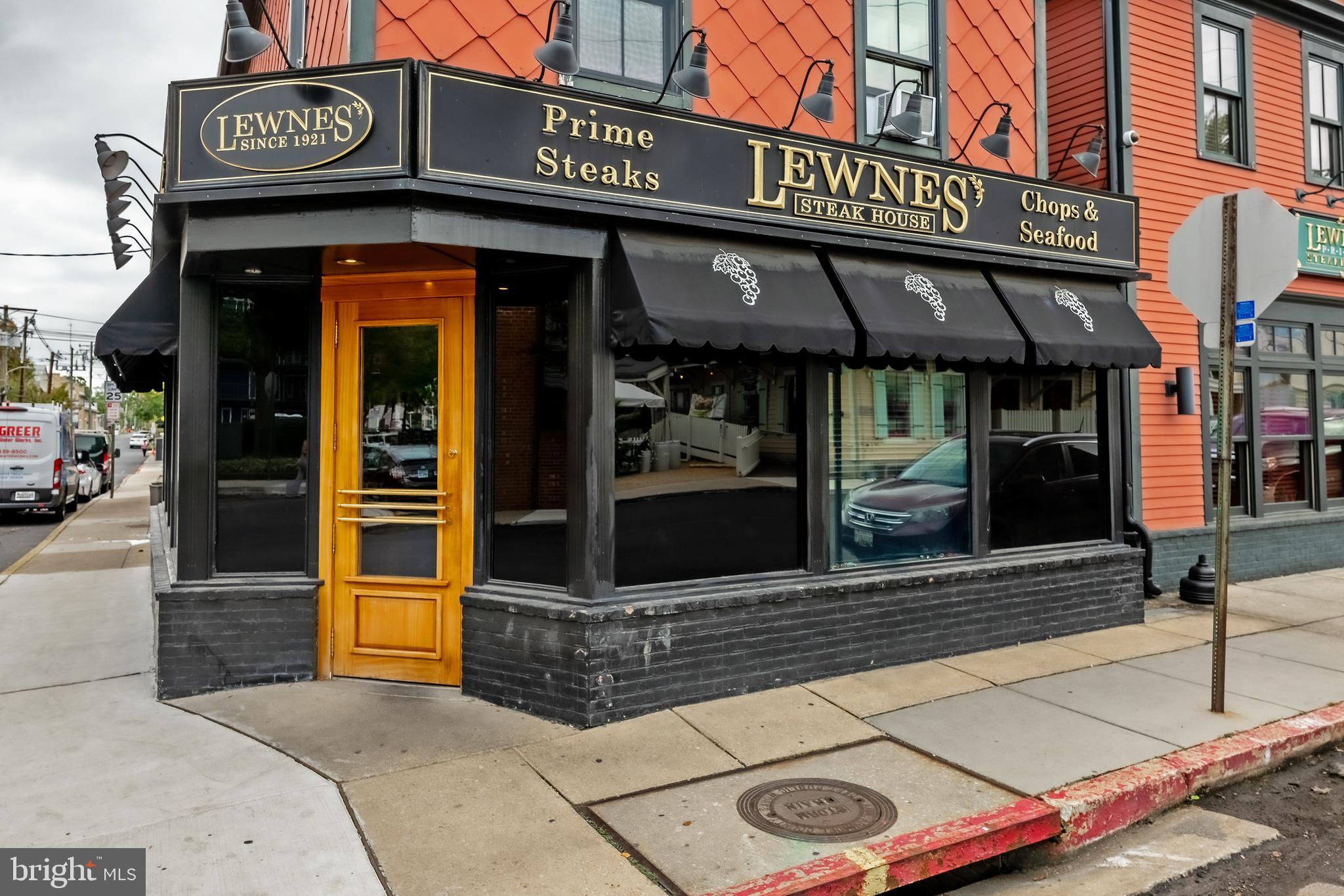 THE TECUMSEH - Residential Lease