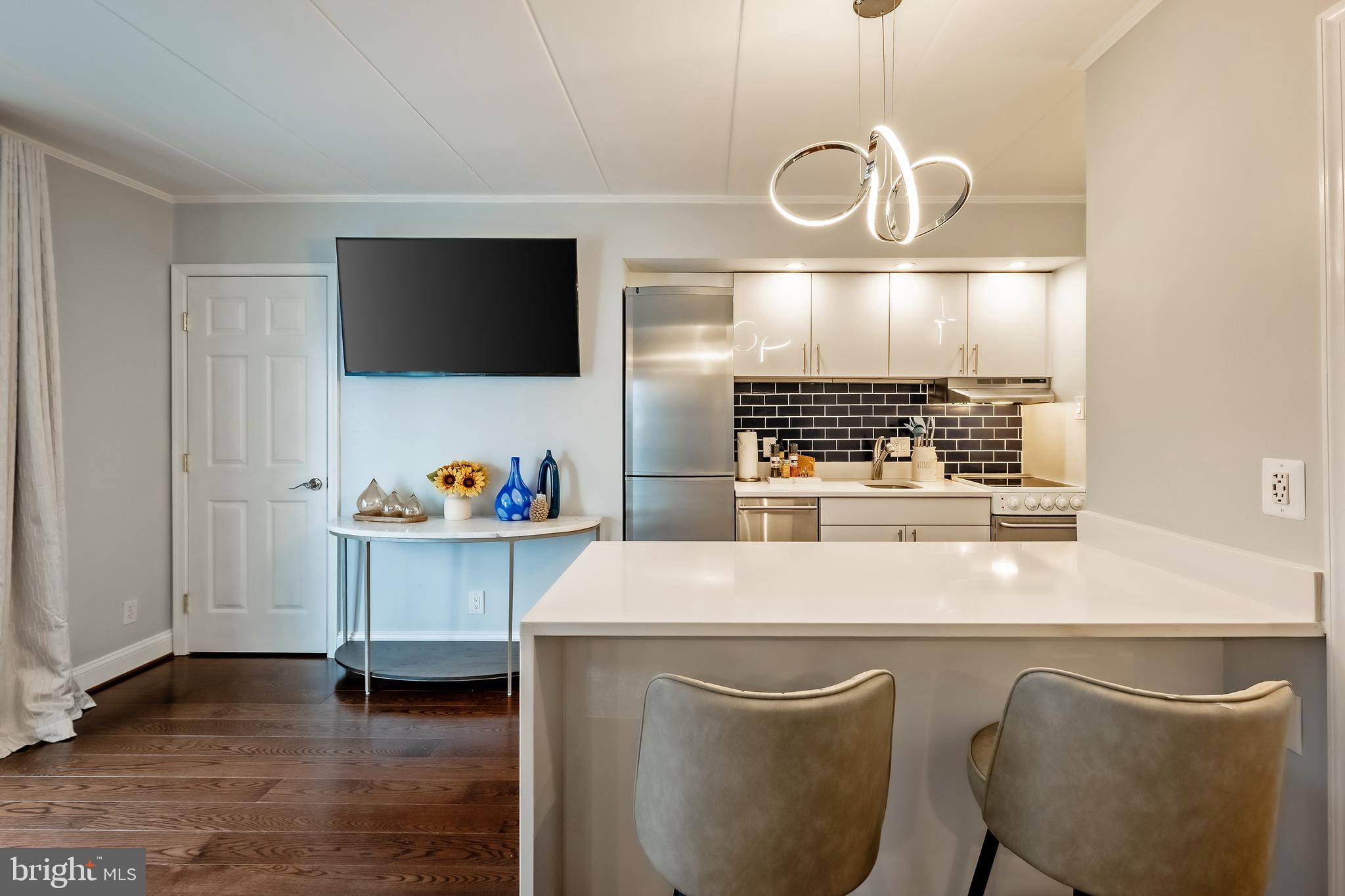 THE TECUMSEH - Residential Lease