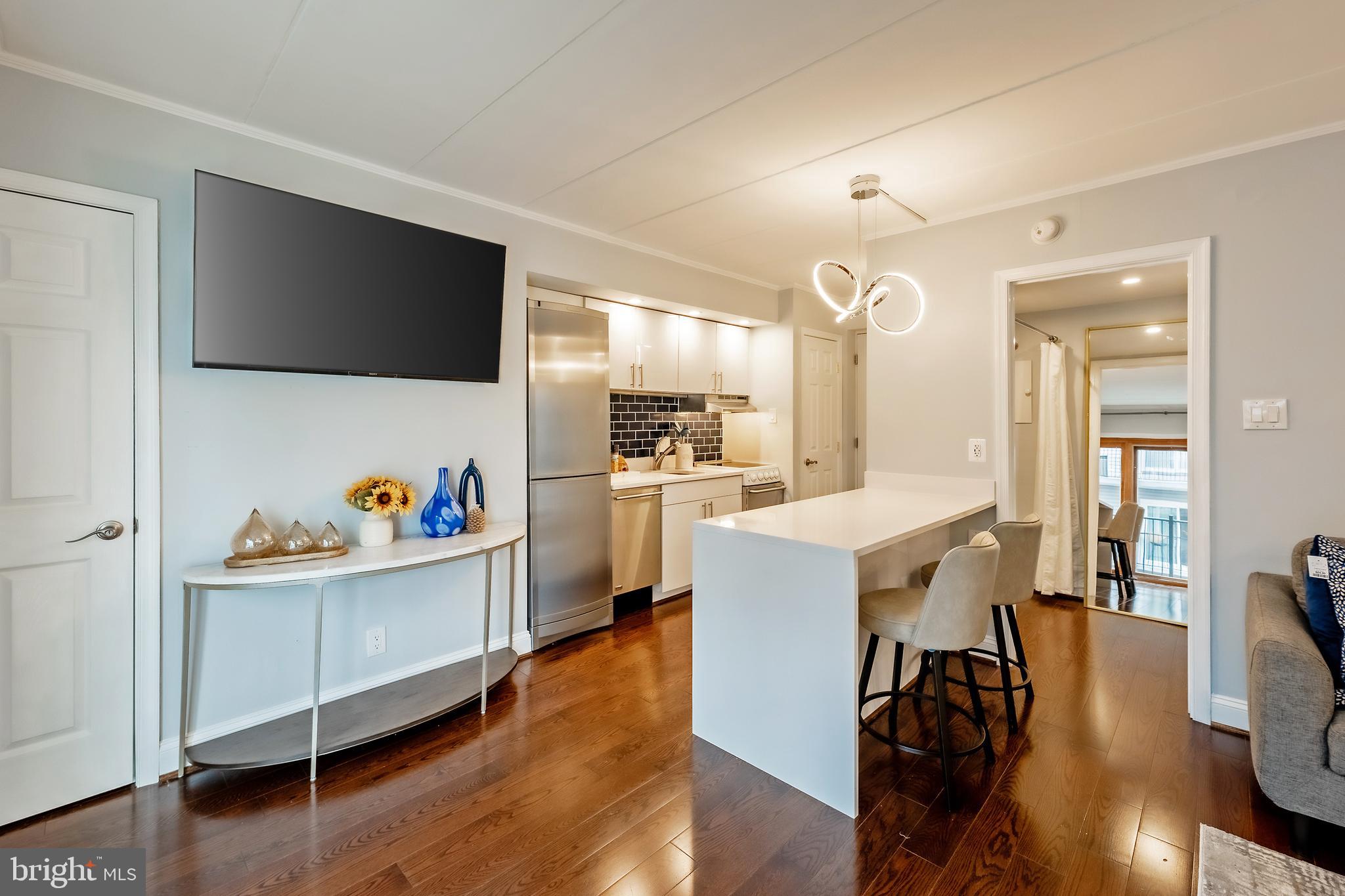 THE TECUMSEH - Residential Lease