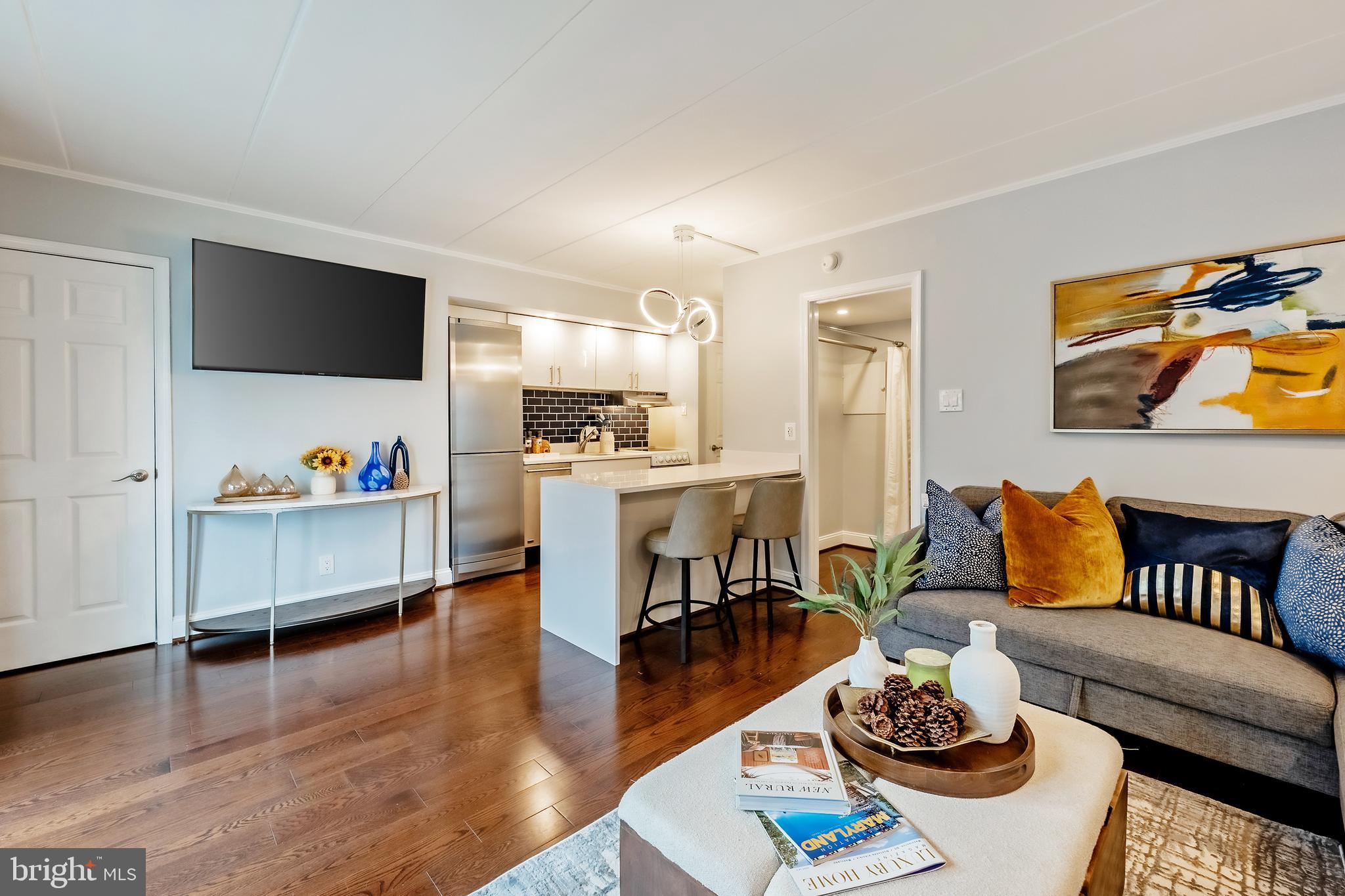 THE TECUMSEH - Residential Lease