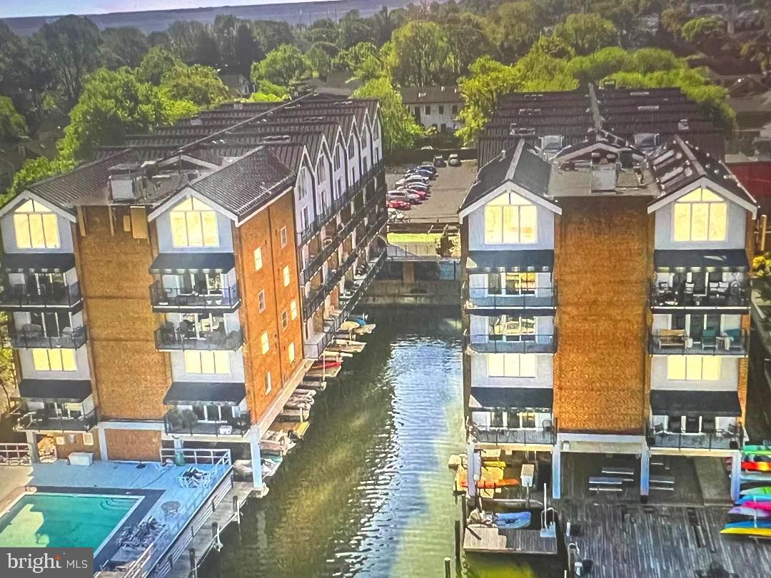 THE TECUMSEH - Residential Lease