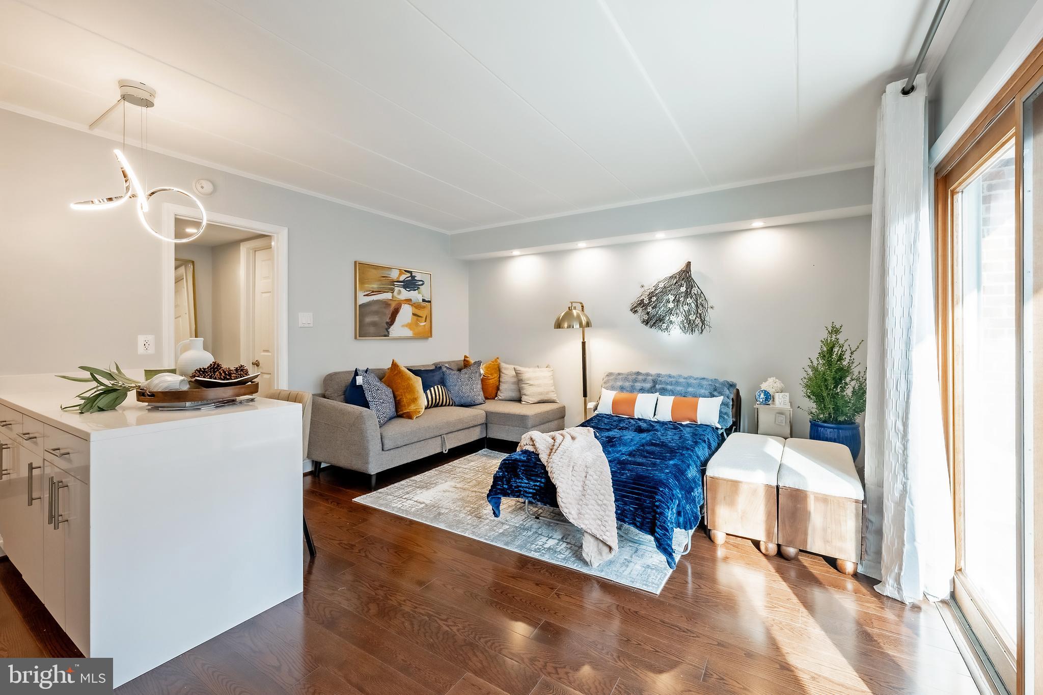 THE TECUMSEH - Residential Lease