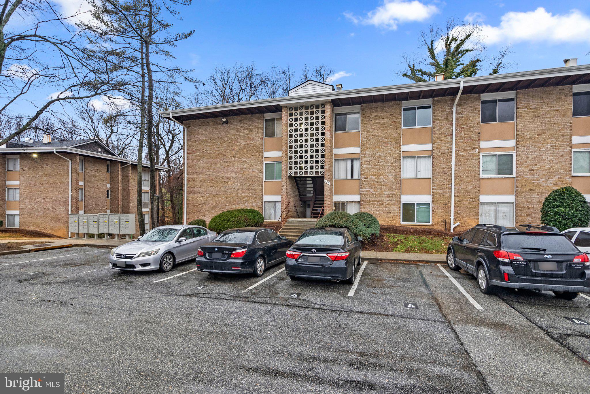 574 WILSON BRIDGE DRIVE D-2