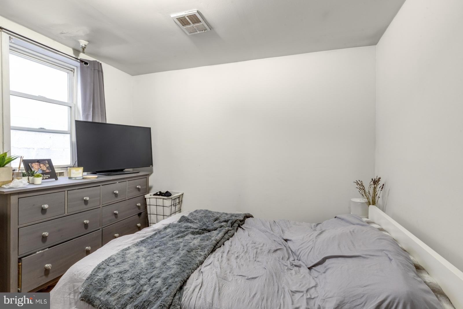 NORTHERN LIBERTIES - Residential Lease